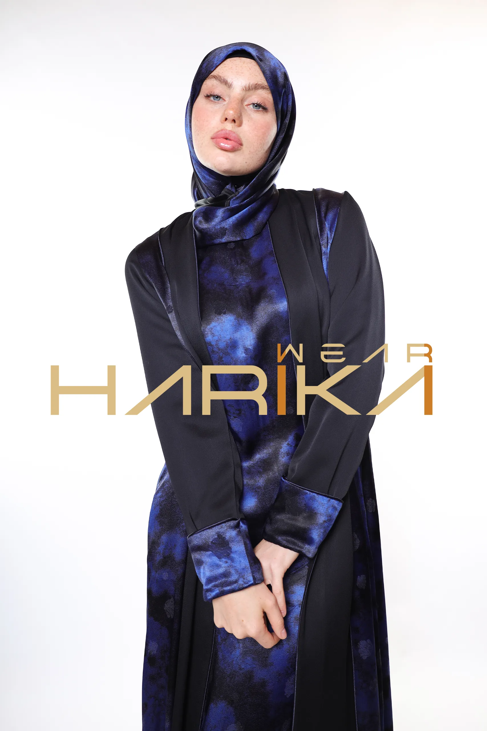 Modern and Elegant Design Blue and Black Detailed Luxury Abaya - Image 7