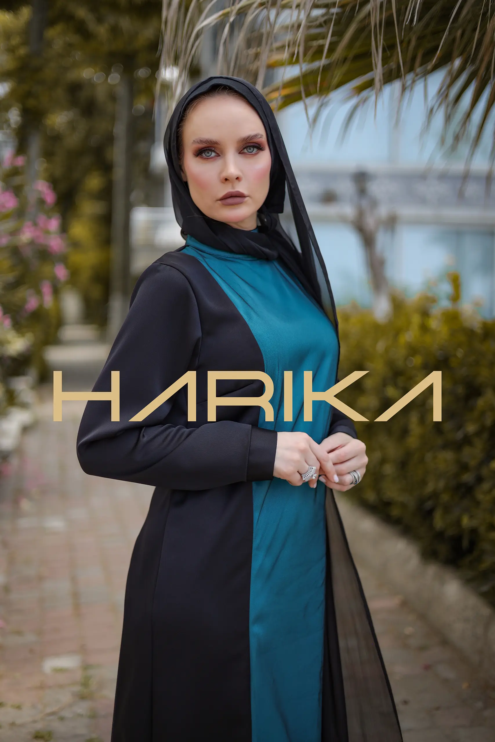 Elegant turquoise and black dress - Image 10