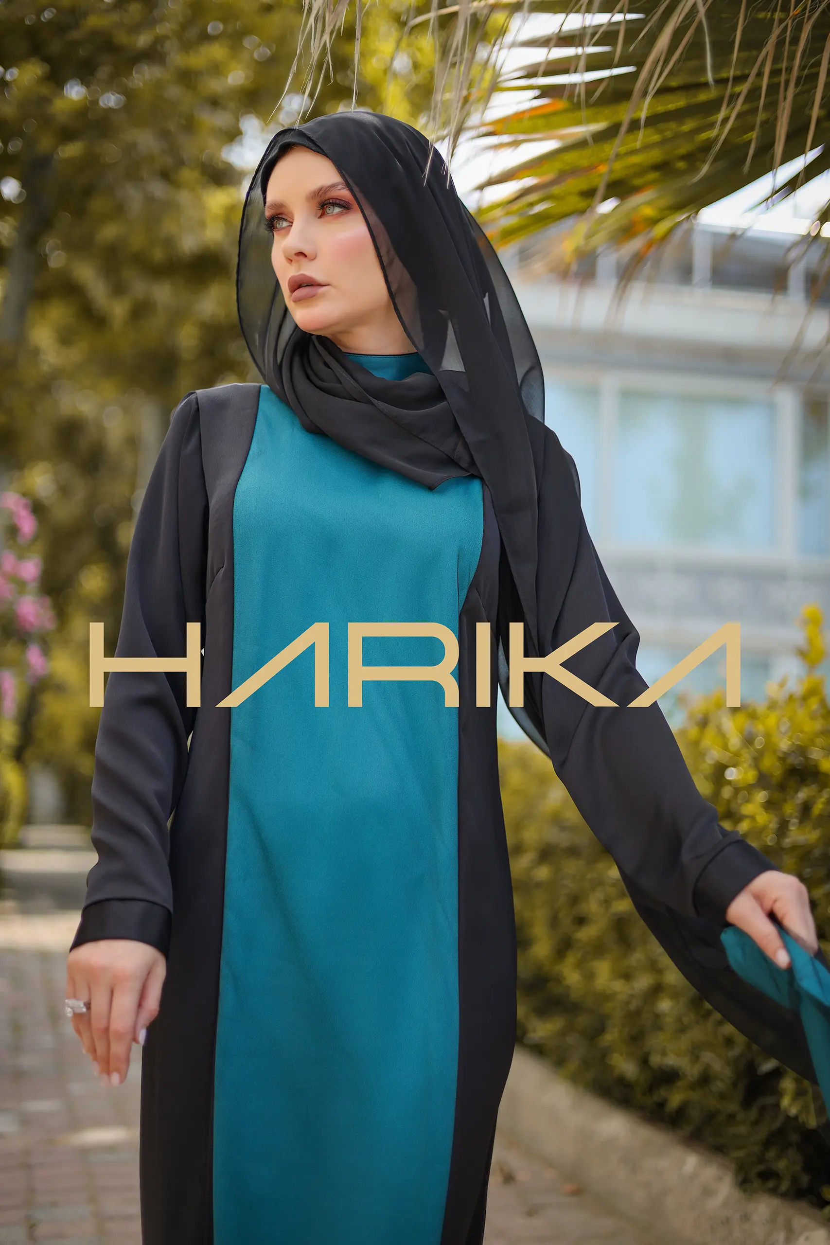 Elegant turquoise and black dress - Image 5