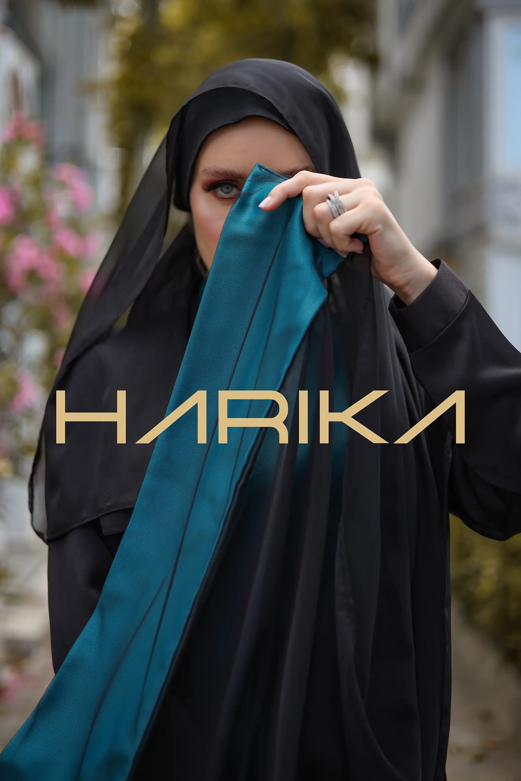 Elegant turquoise and black dress - Image 4