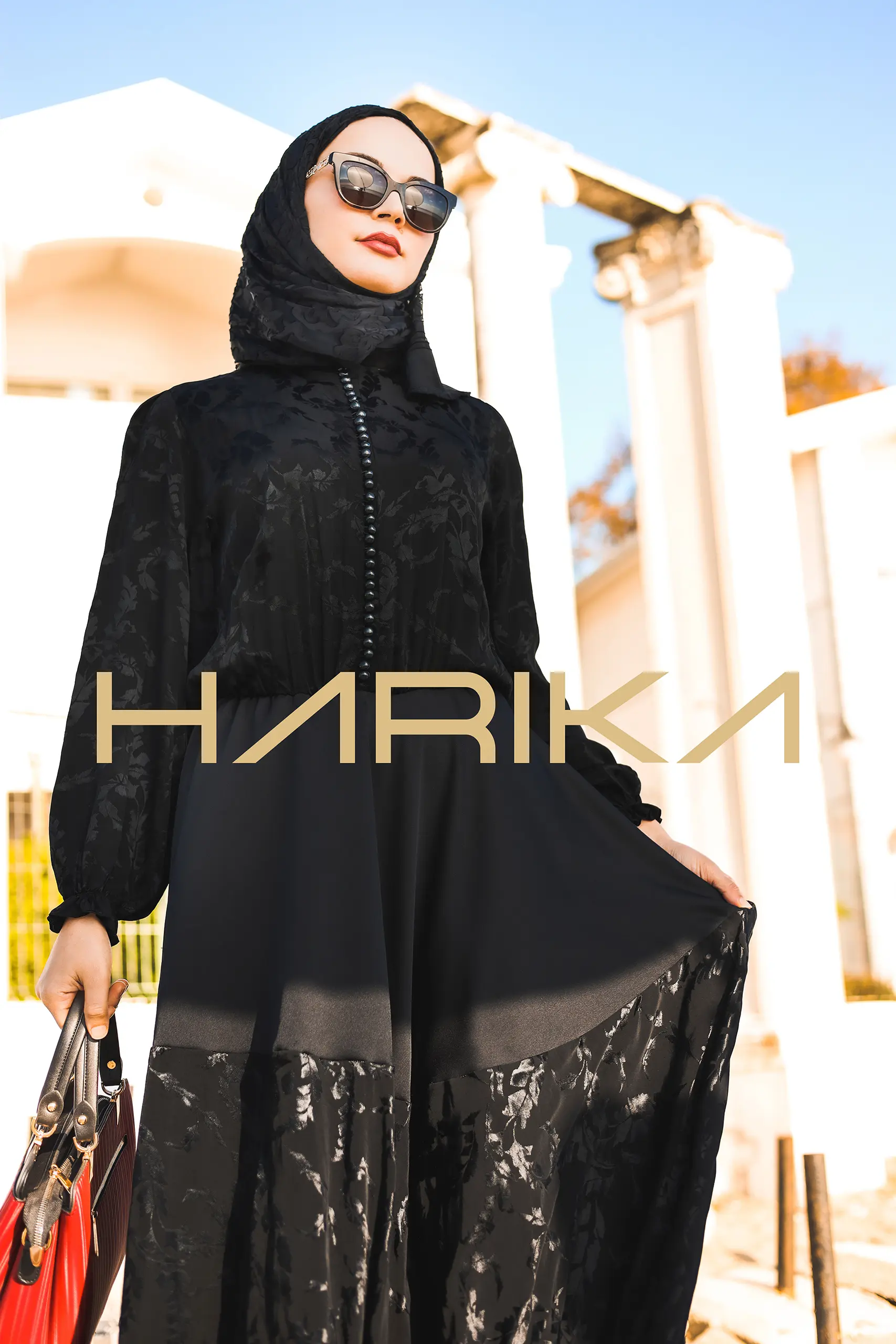 A tiered dress made of Premium Jessica silk and silk crepe