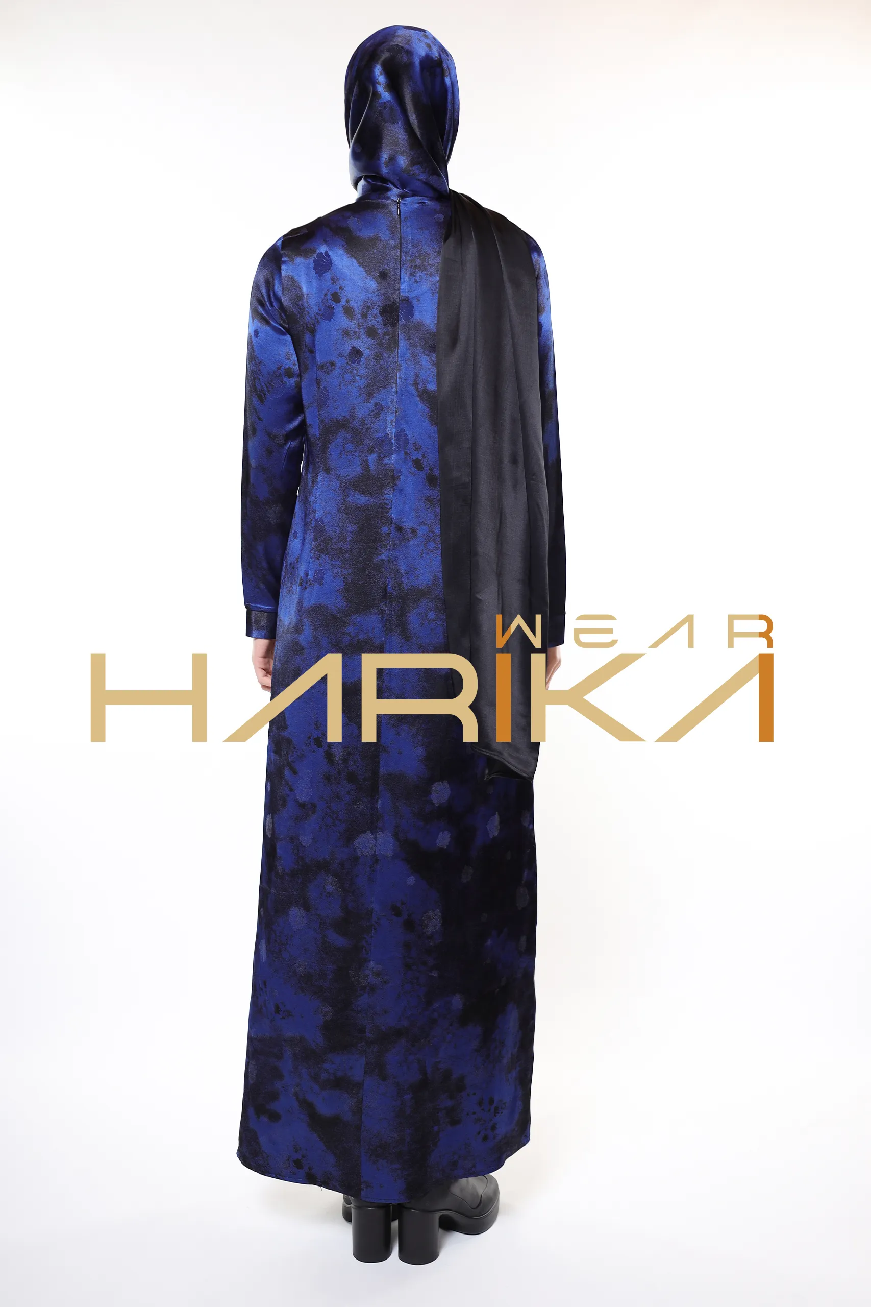Modern and Elegant Design Blue and Black Detailed Luxury Dress - Image 4