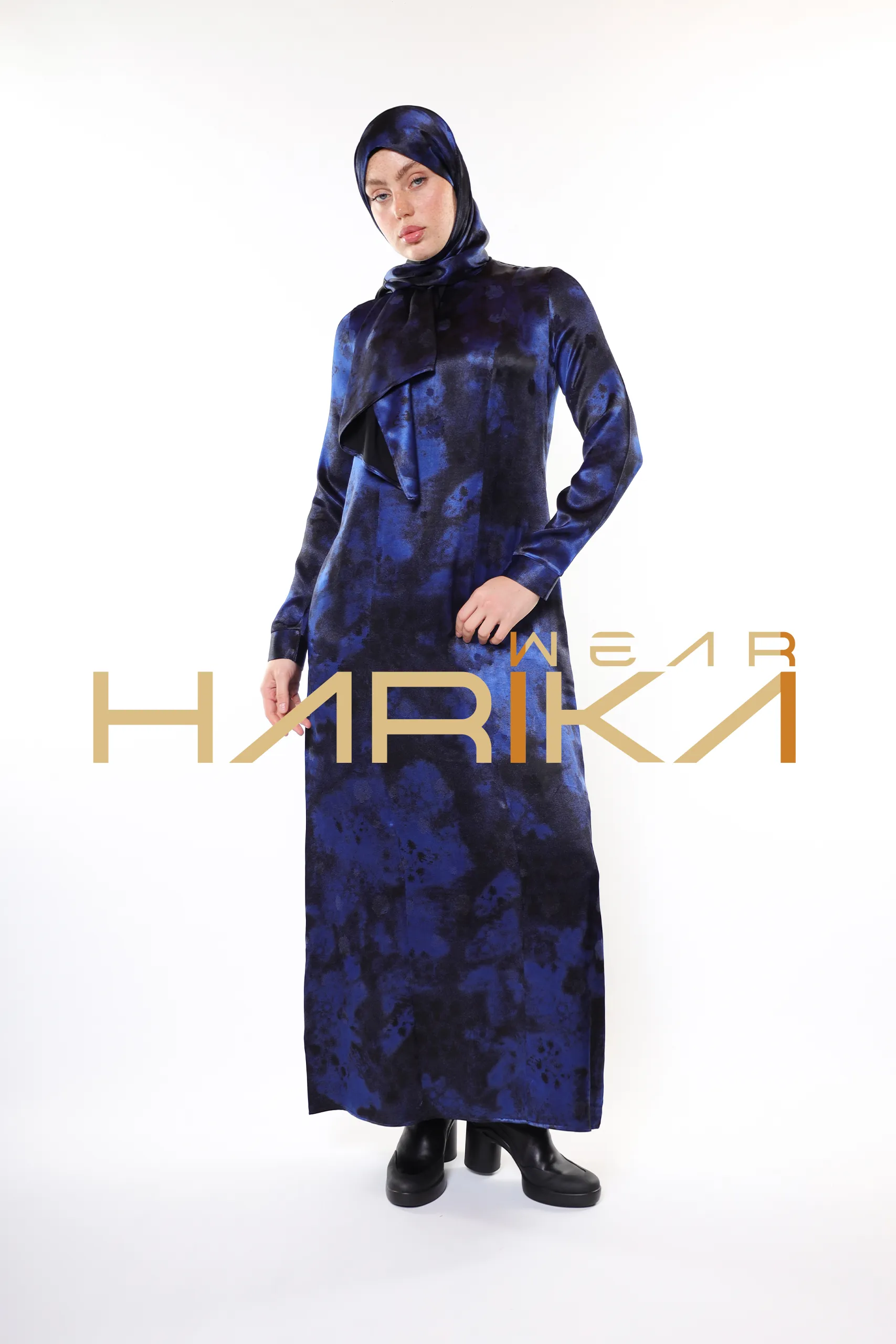 Modern and Elegant Design Blue and Black Detailed Luxury Dress - Image 10