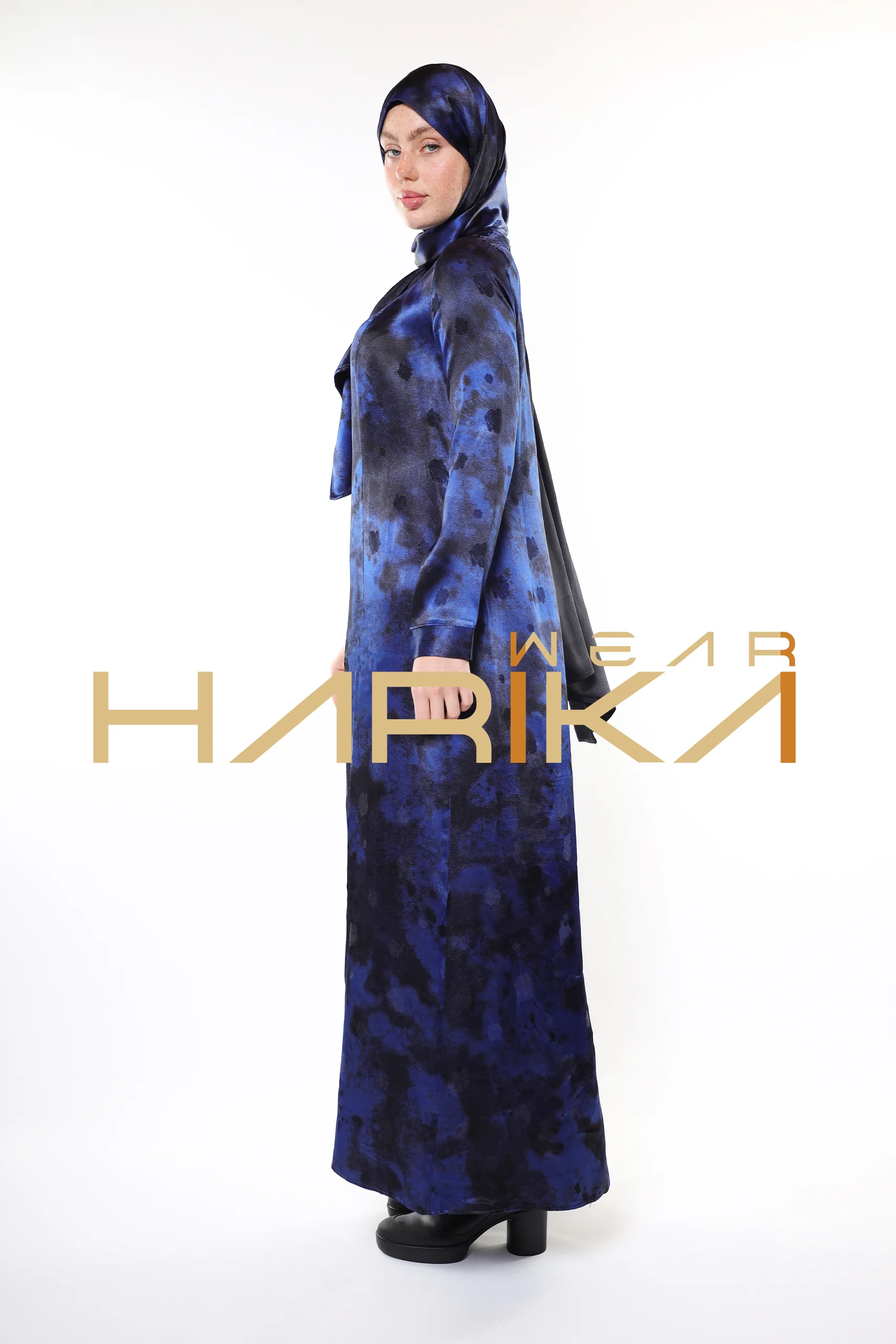 Modern and Elegant Design Blue and Black Detailed Luxury Dress - Image 9