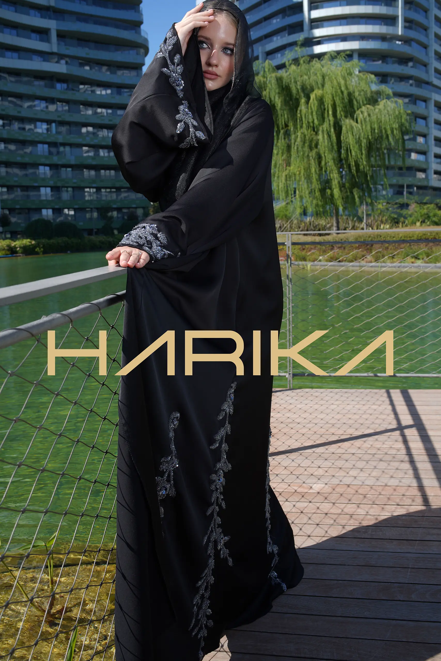 Abaya with flowers and crystals - Image 8