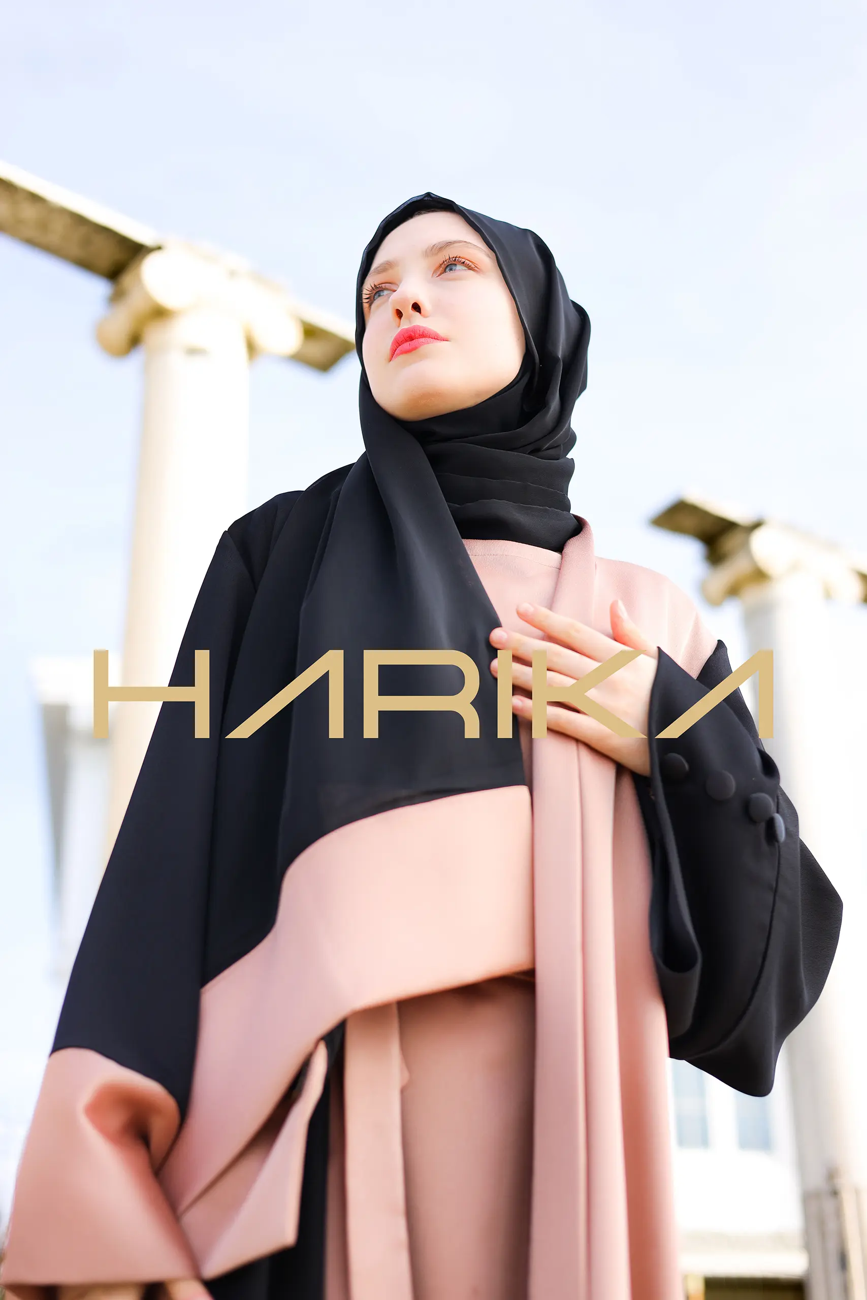 Practical and elegant two-tone silk crepe abaya (the dress is not included) - Image 9