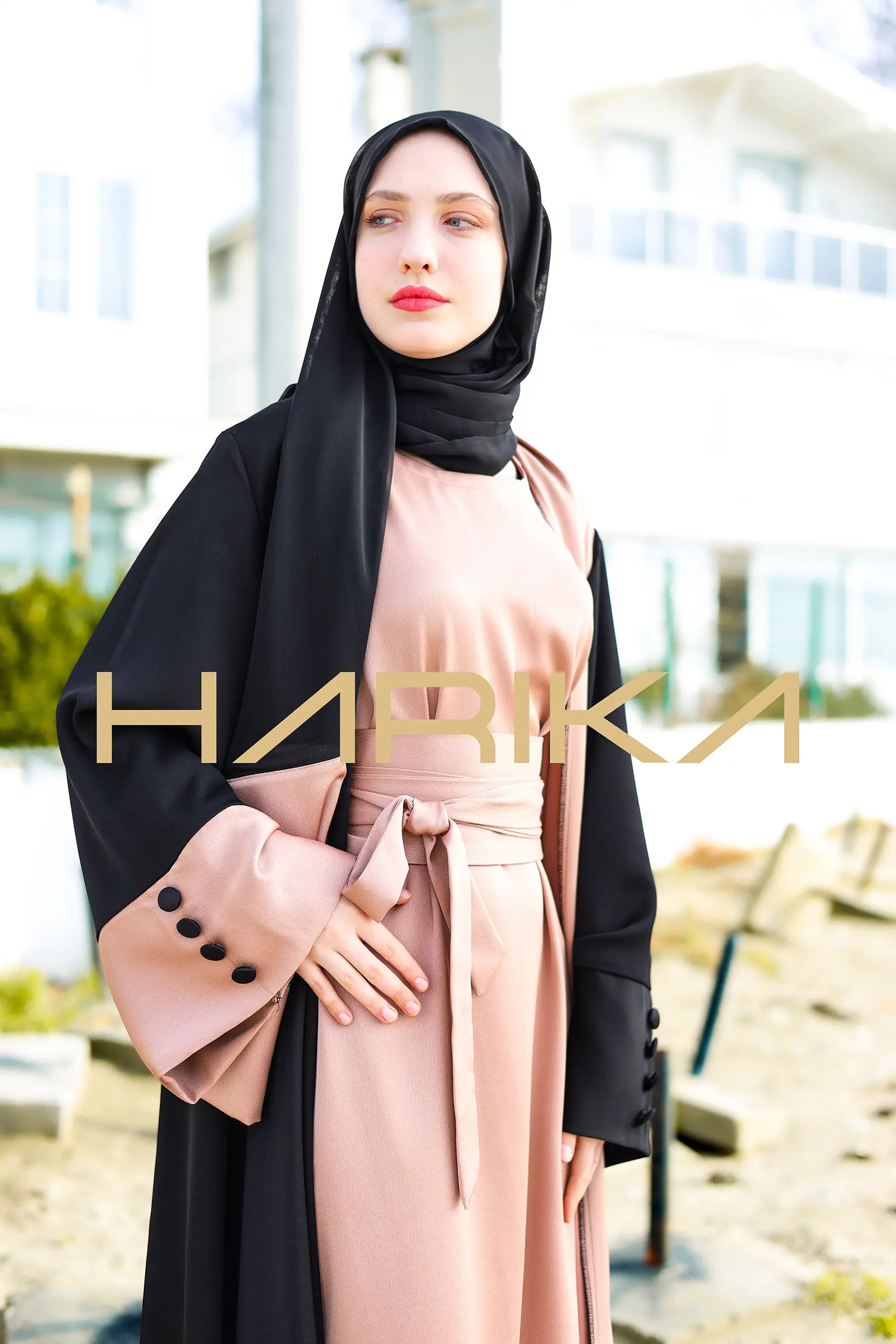 Practical and elegant two-tone silk crepe abaya (the dress is not included) - Image 7
