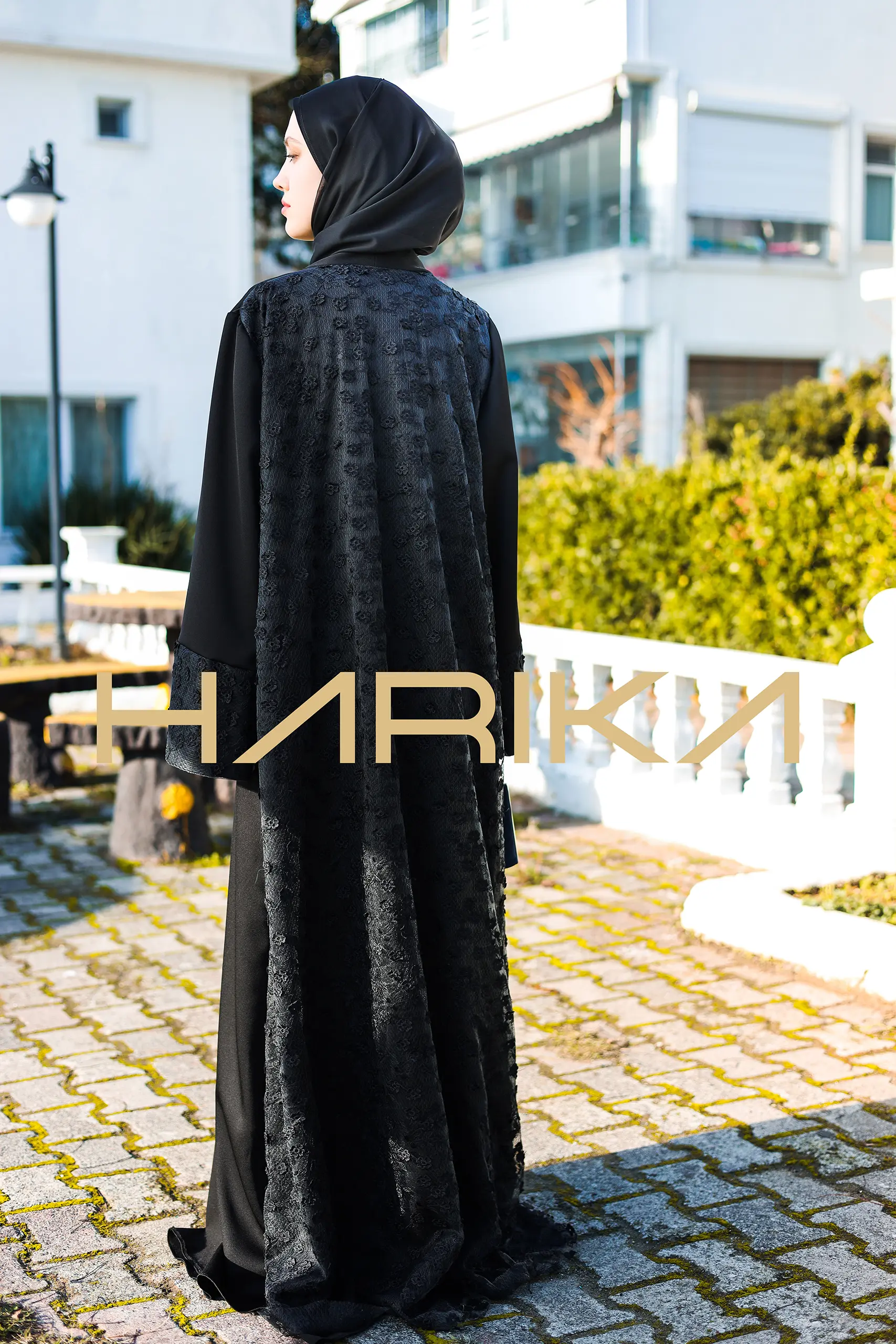 Luxurious abaya with black rose patterns - Image 8