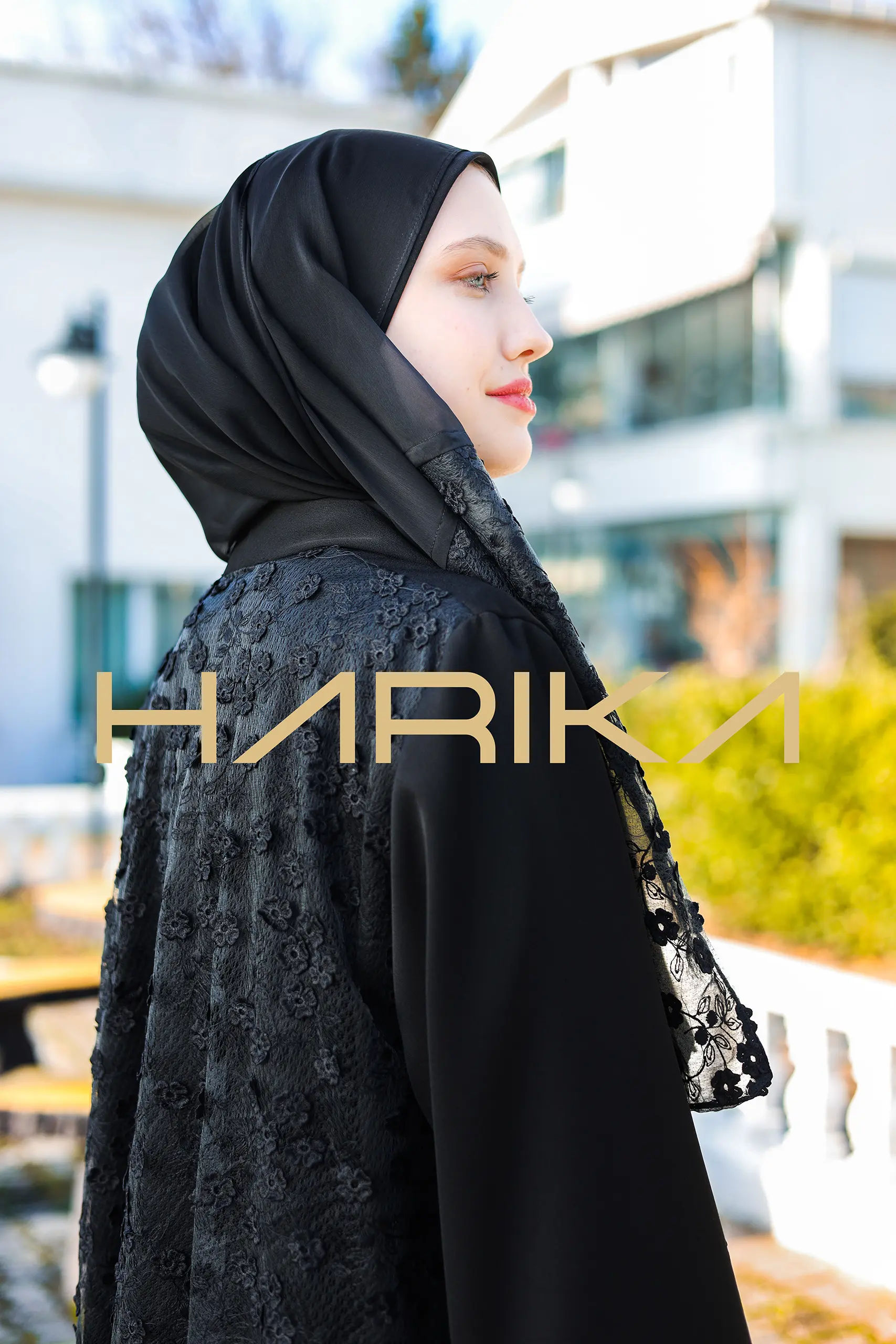 Luxurious abaya with black rose patterns - Image 7