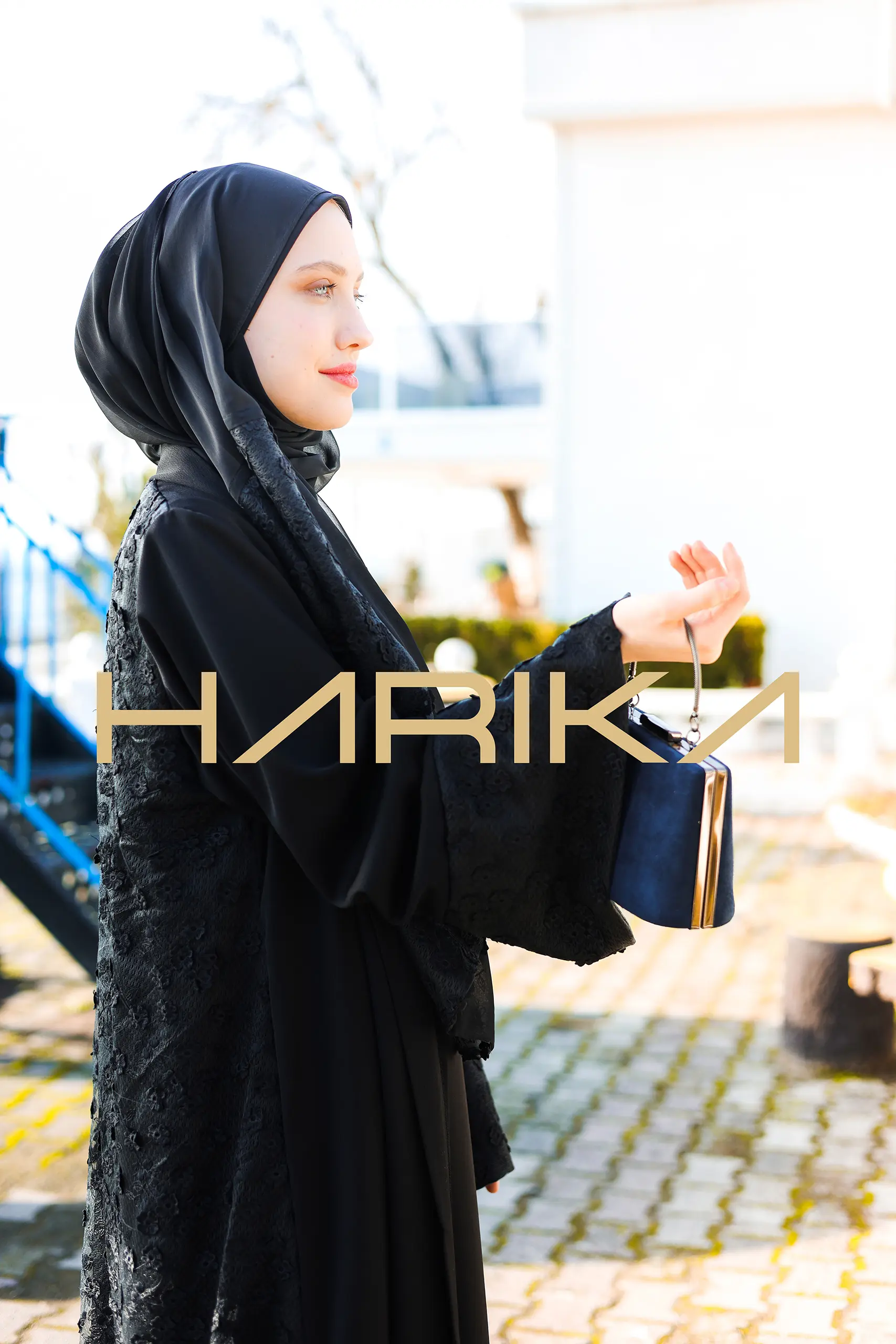 Luxurious abaya with black rose patterns - Image 6
