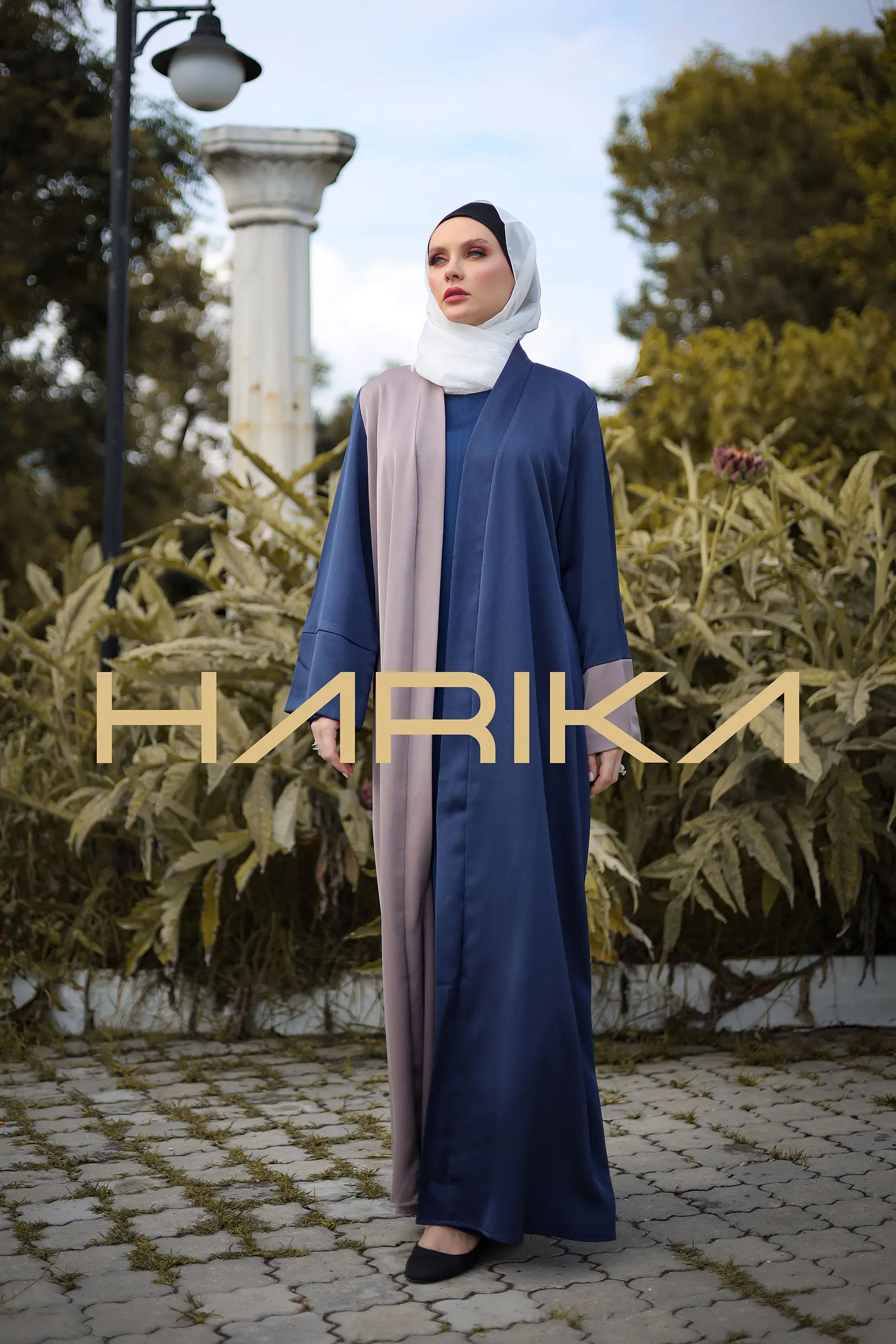 Practical and elegant two-tone silk crepe abaya (the dress is not included) - Image 11