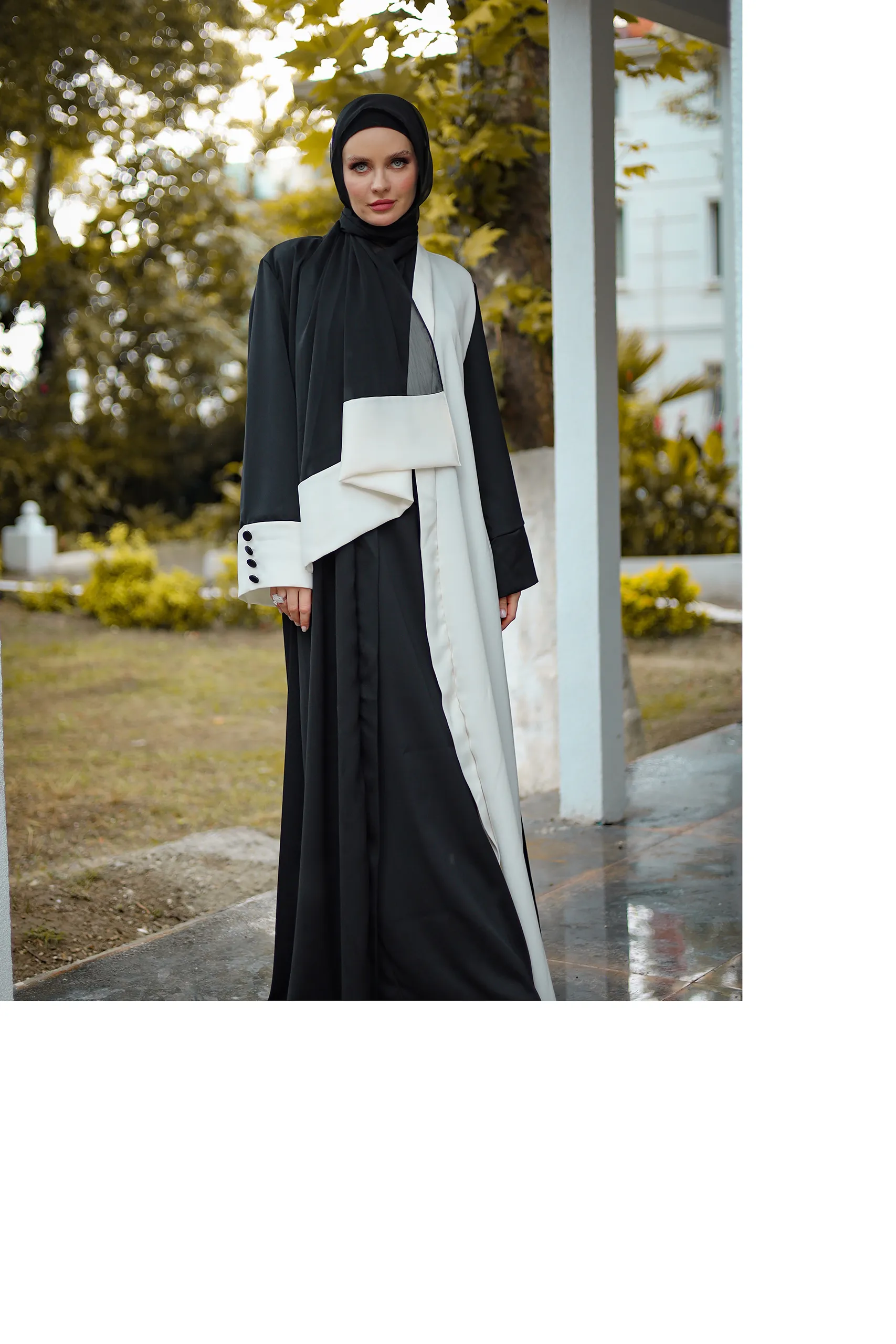 Practical and elegant two-tone silk crepe abaya (the dress is not included) - Image 10