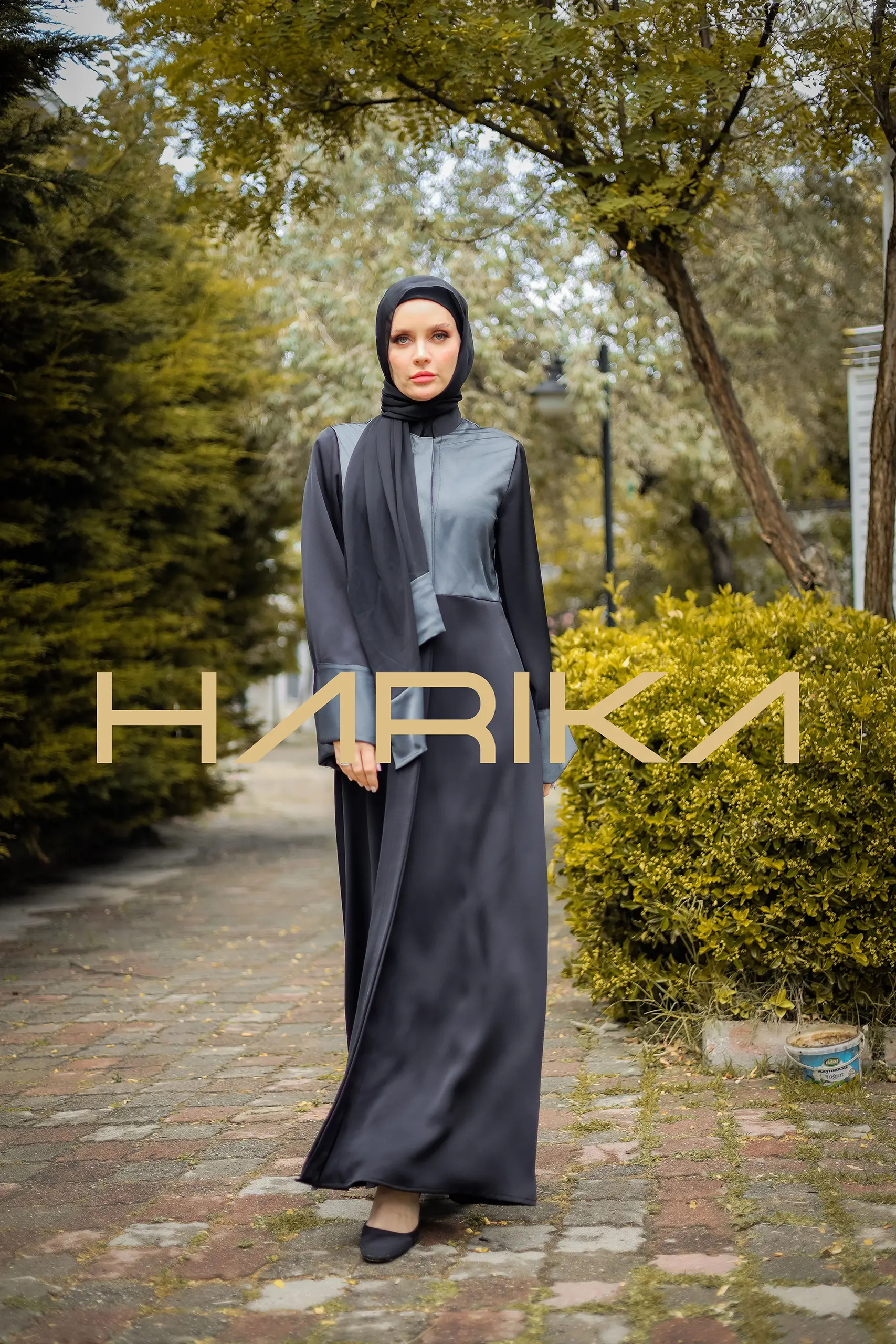 Practical and Elegant Grey Abaya - Image 4