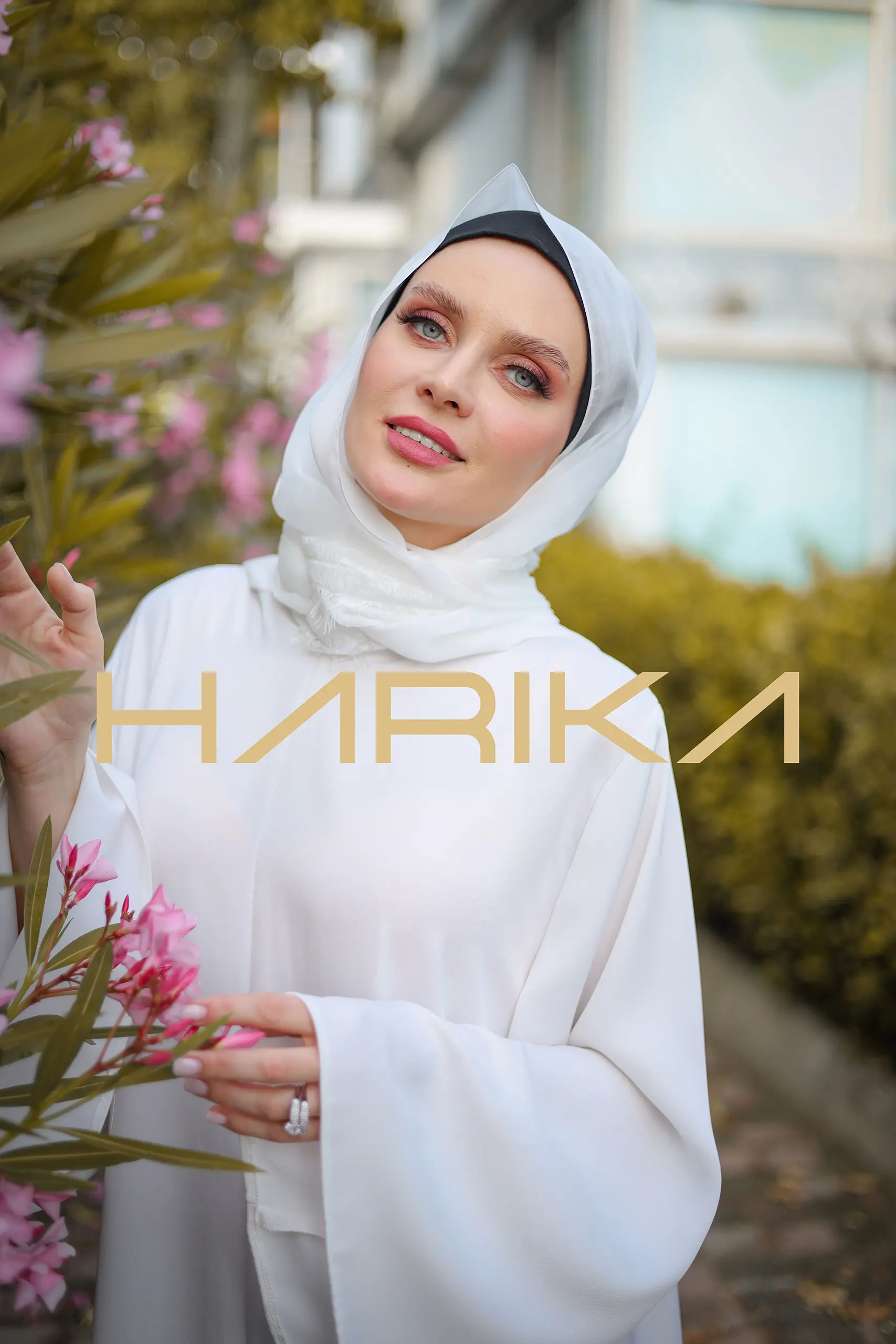 Hooded plain white abaya - Image 6