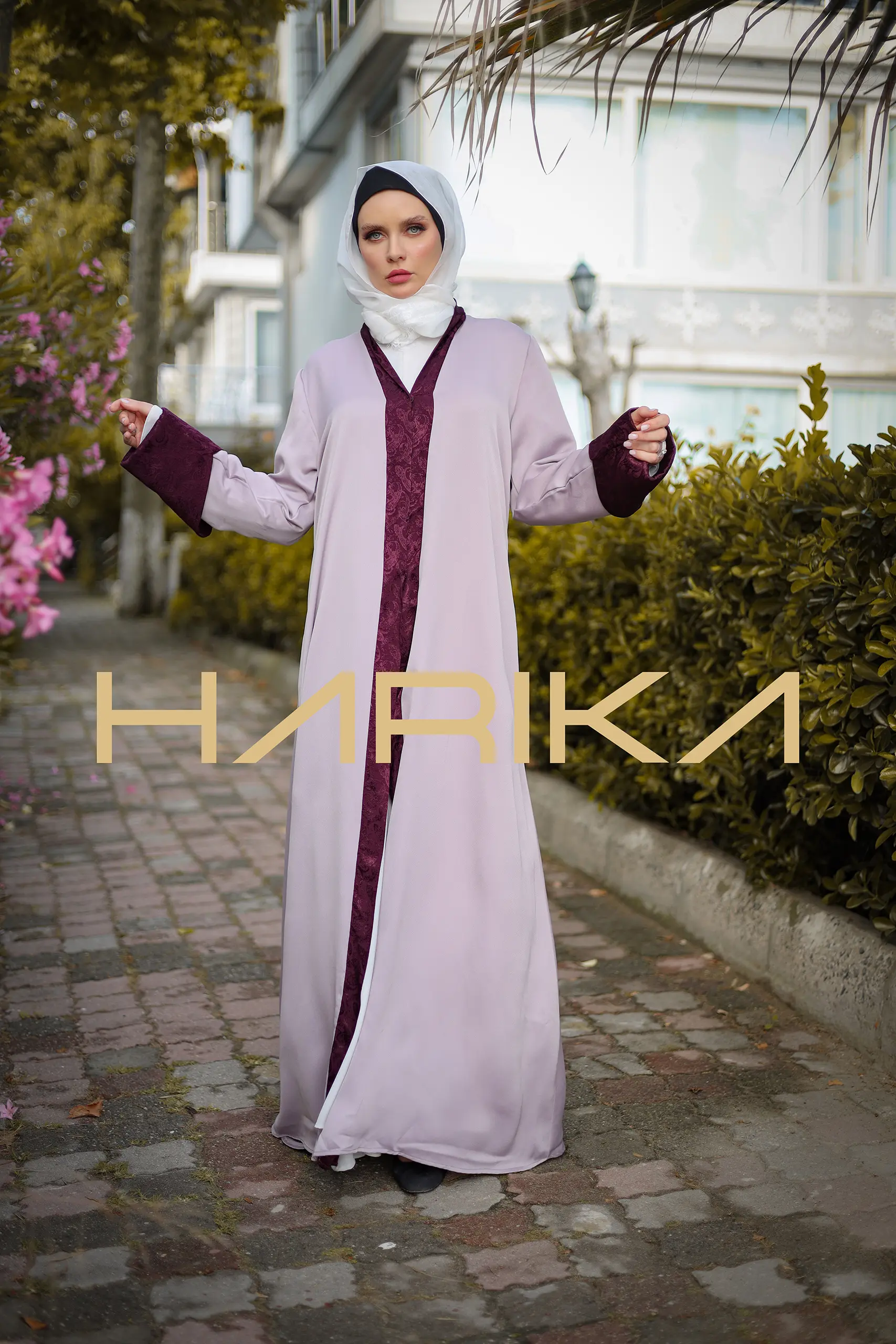 Beautiful abaya in bright colors - Image 4
