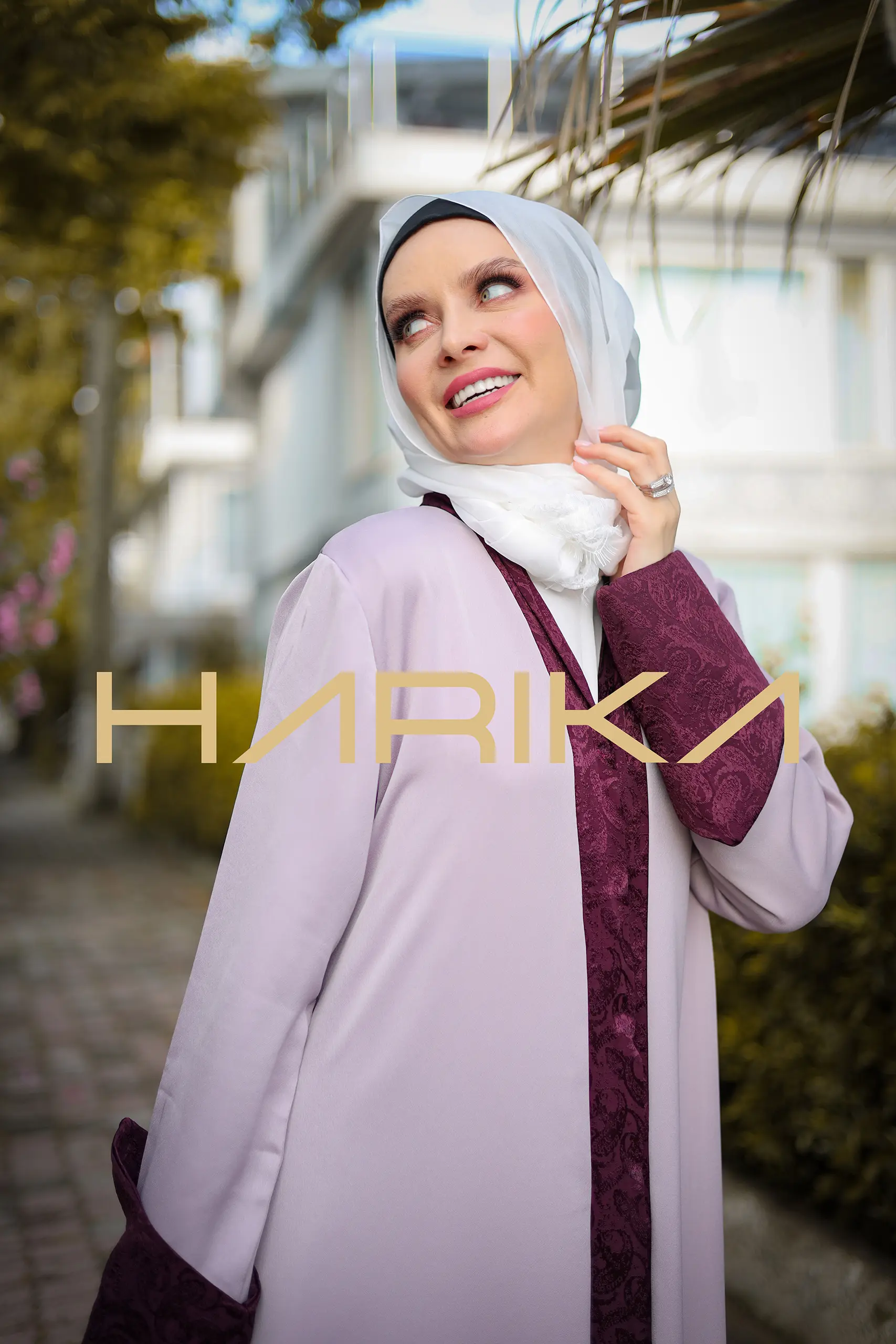 Beautiful abaya in bright colors - Image 9