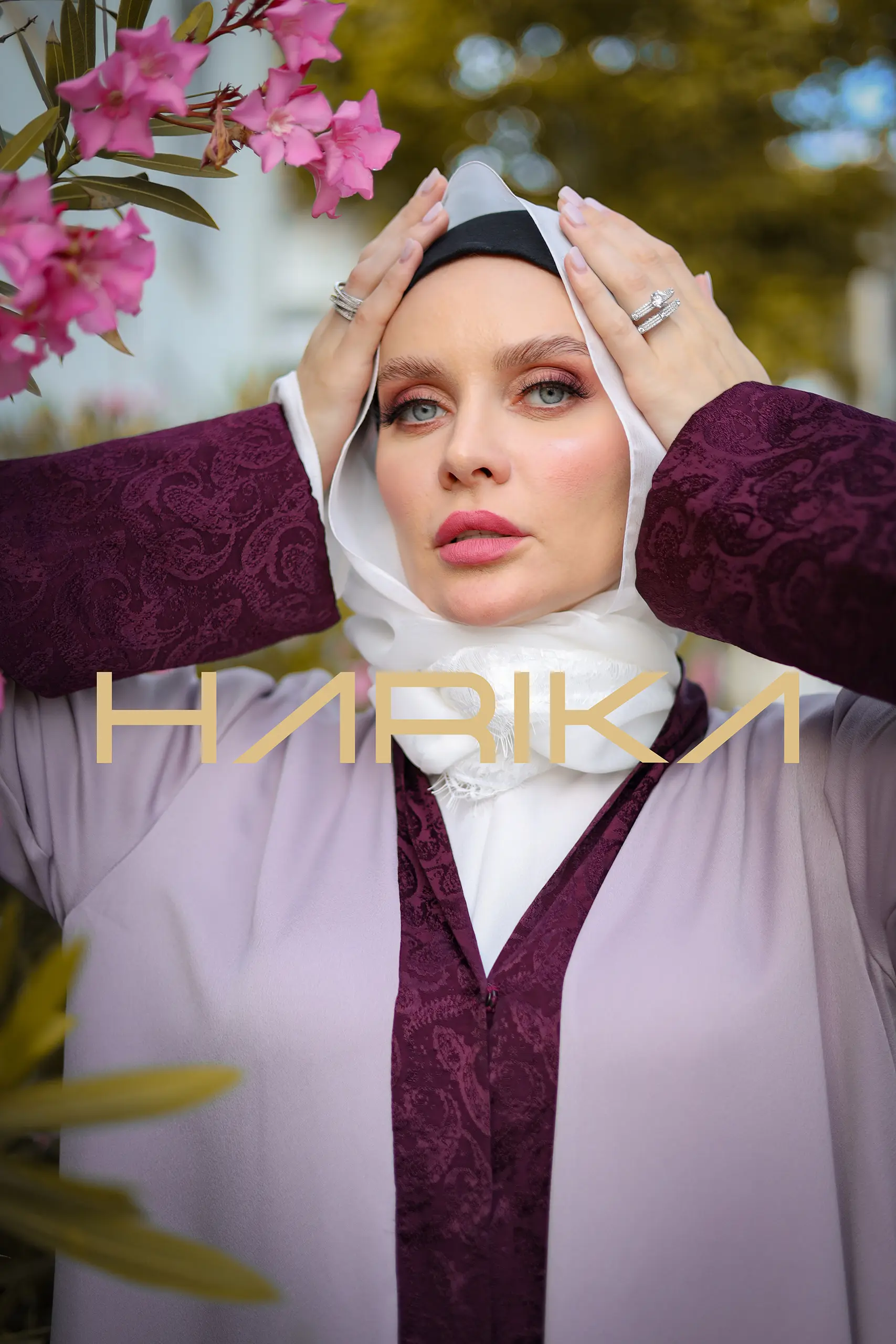 Beautiful abaya in bright colors - Image 8