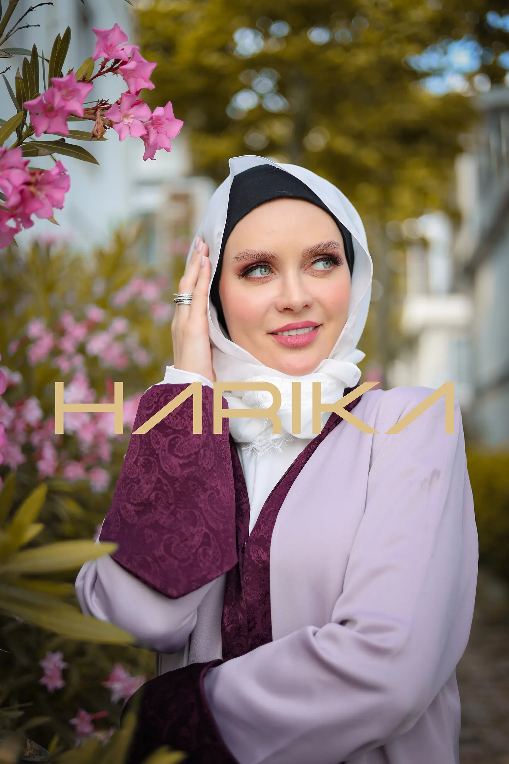 Beautiful abaya in bright colors - Image 6