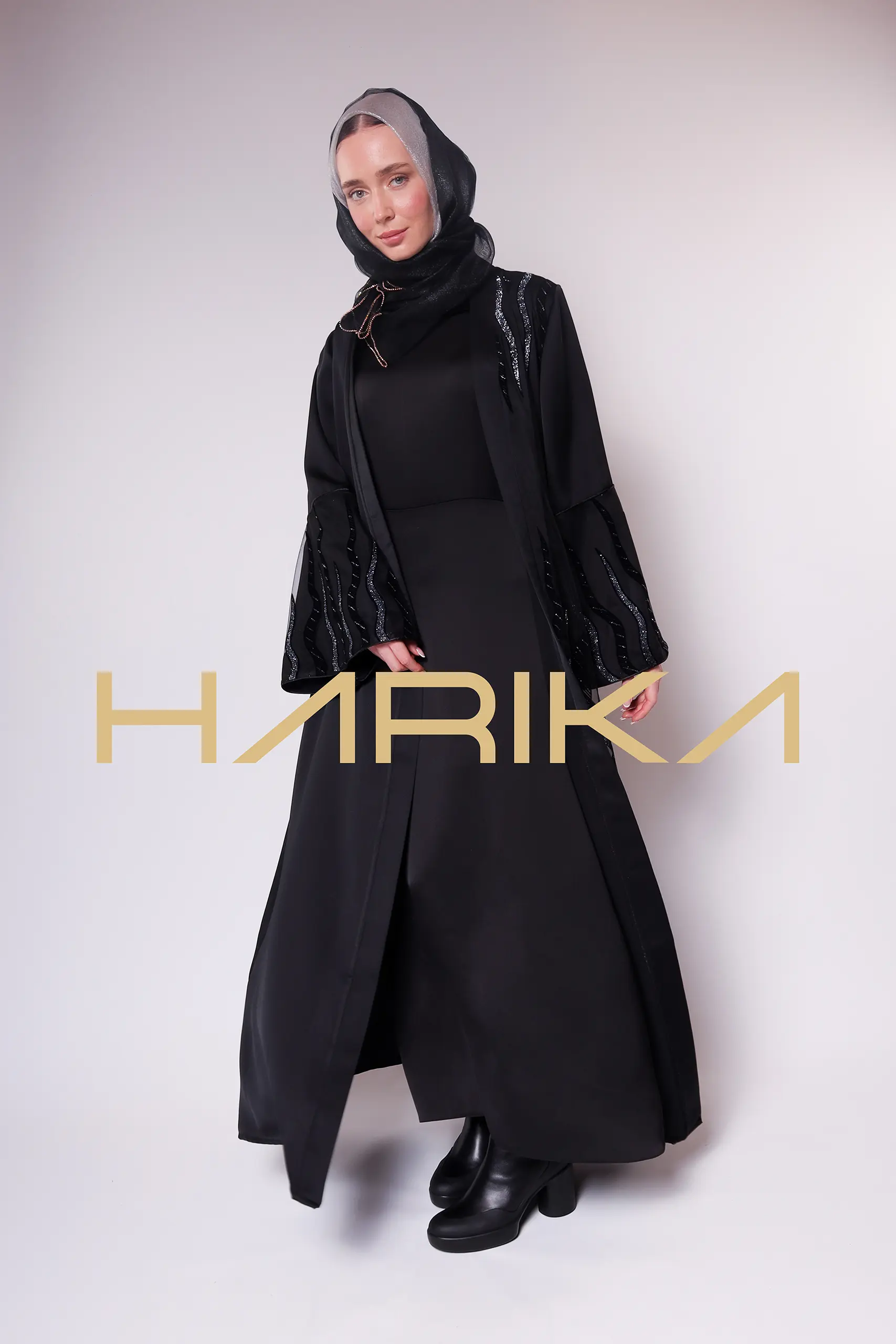 Black and silver detailed stylish Abaya - Image 11