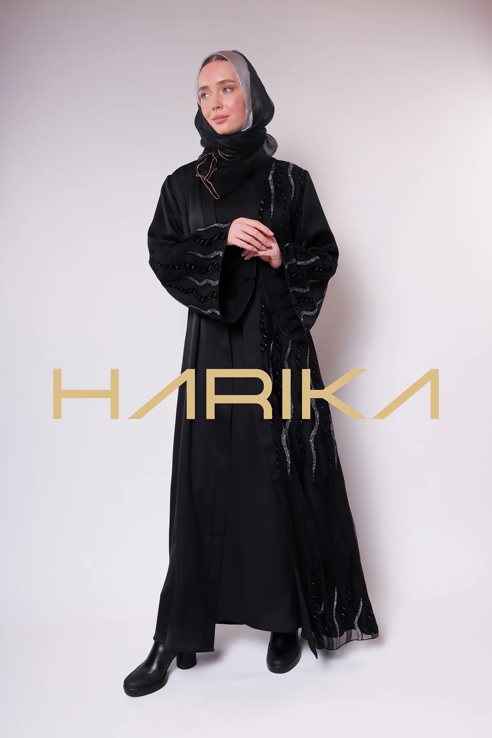 Black and silver detailed stylish Abaya - Image 10