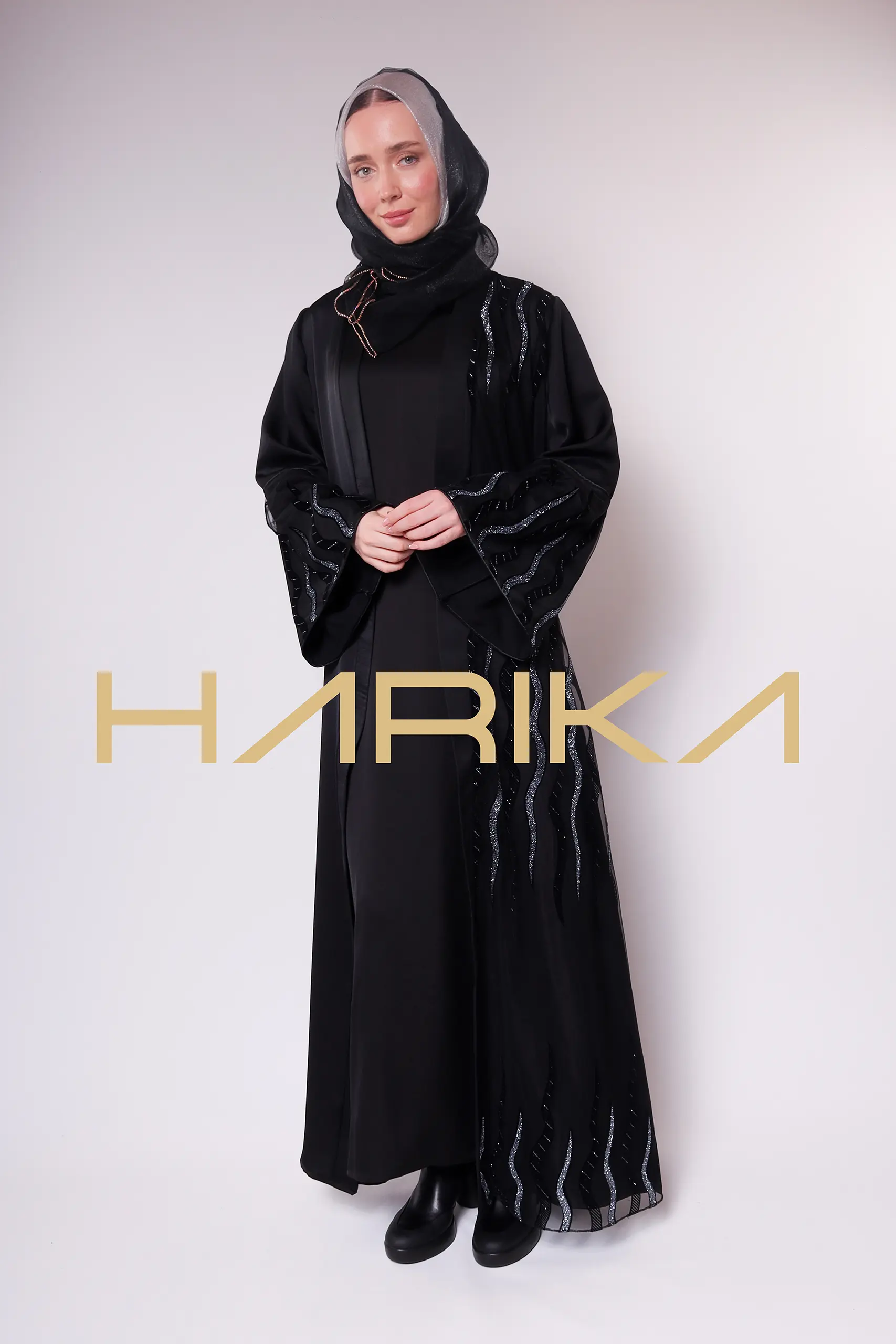 Black and silver detailed stylish Abaya - Image 9