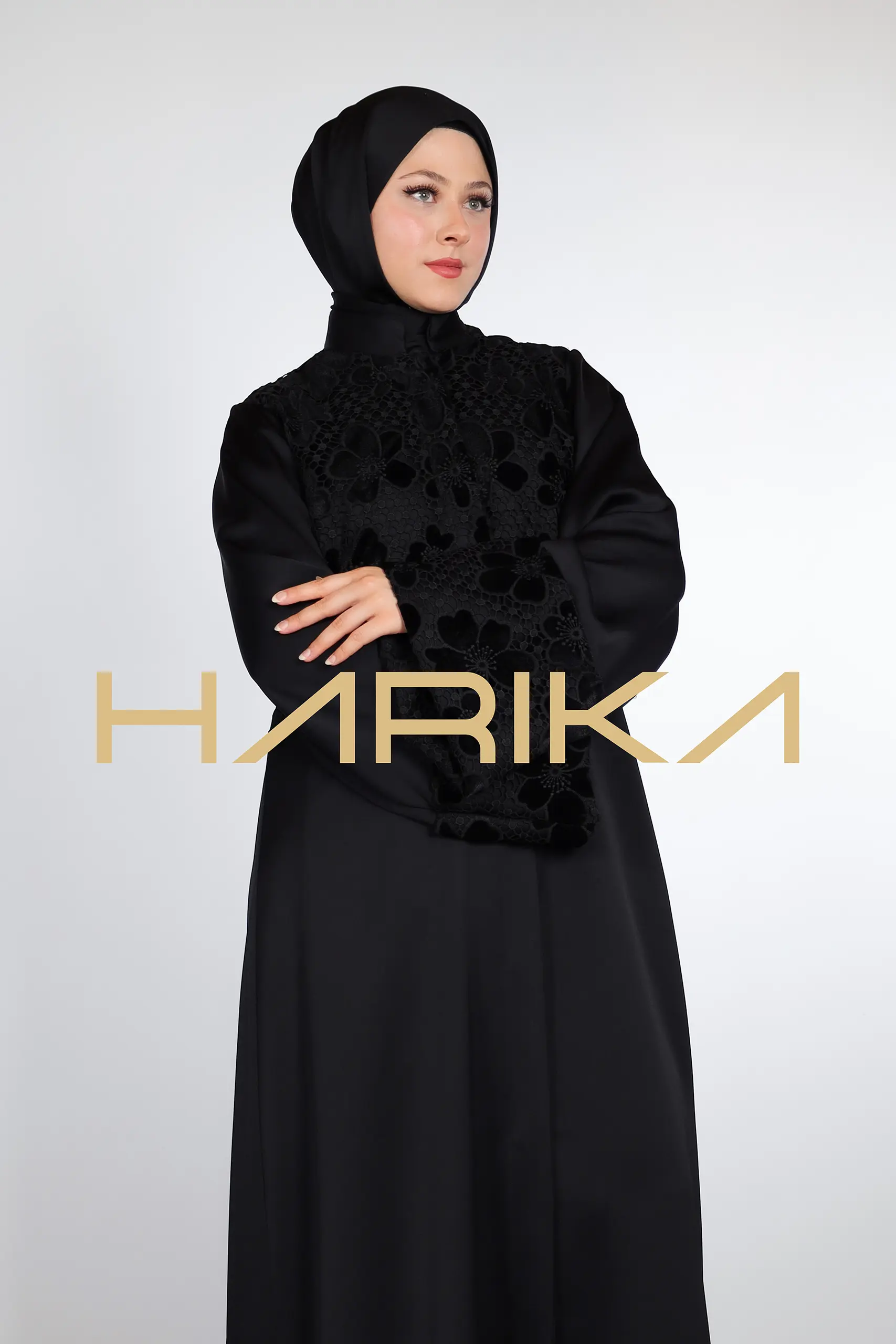 Elegant and modern black abaya - Image 2