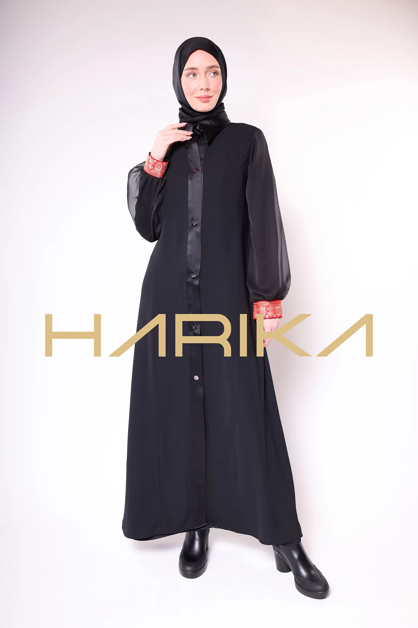 Patterned, Long-Sleeve, Buttoned, Elegant Classic Black Abaya - Image 3