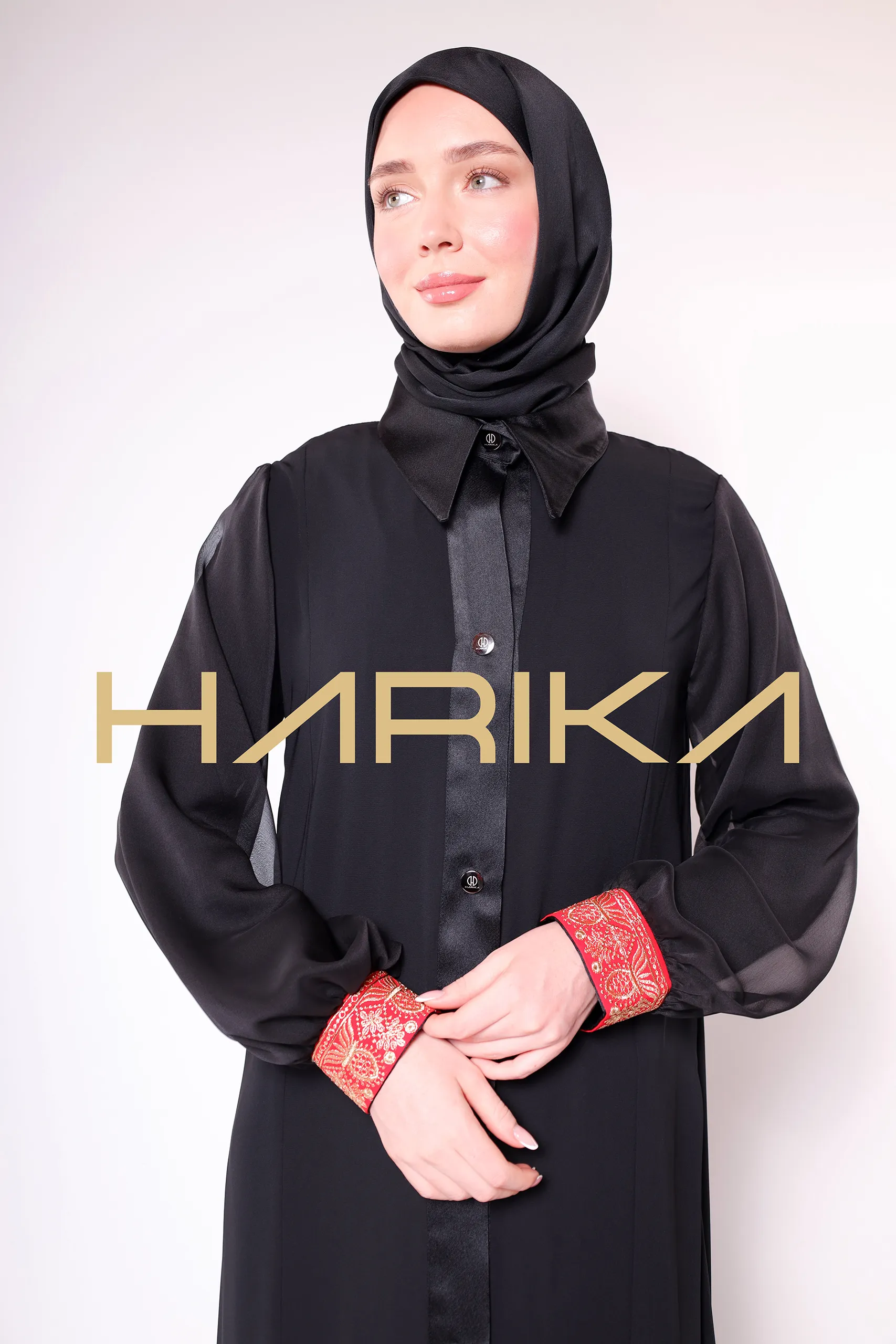 Patterned, Long-Sleeve, Buttoned, Elegant Classic Black Abaya - Image 9