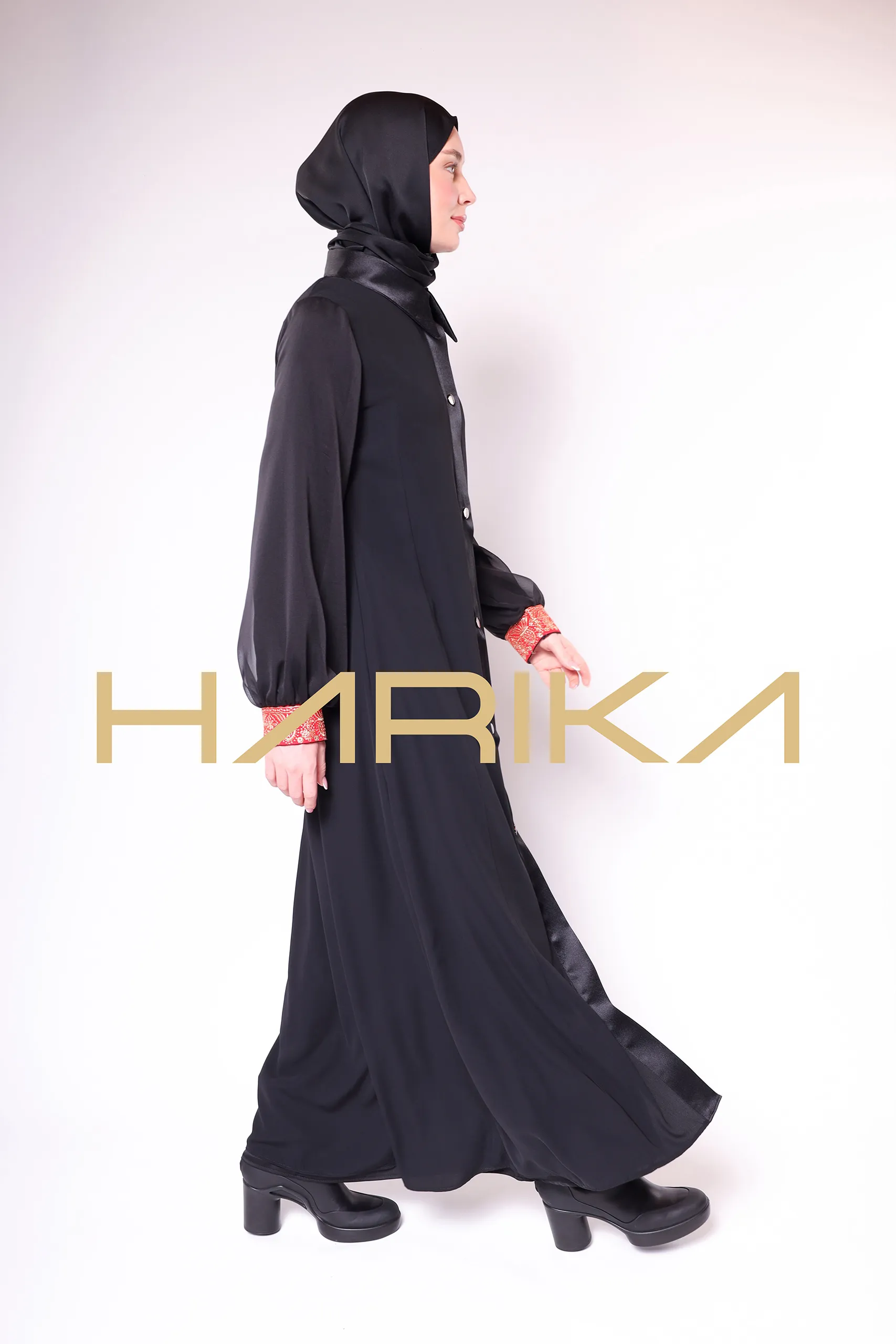 Patterned, Long-Sleeve, Buttoned, Elegant Classic Black Abaya - Image 8