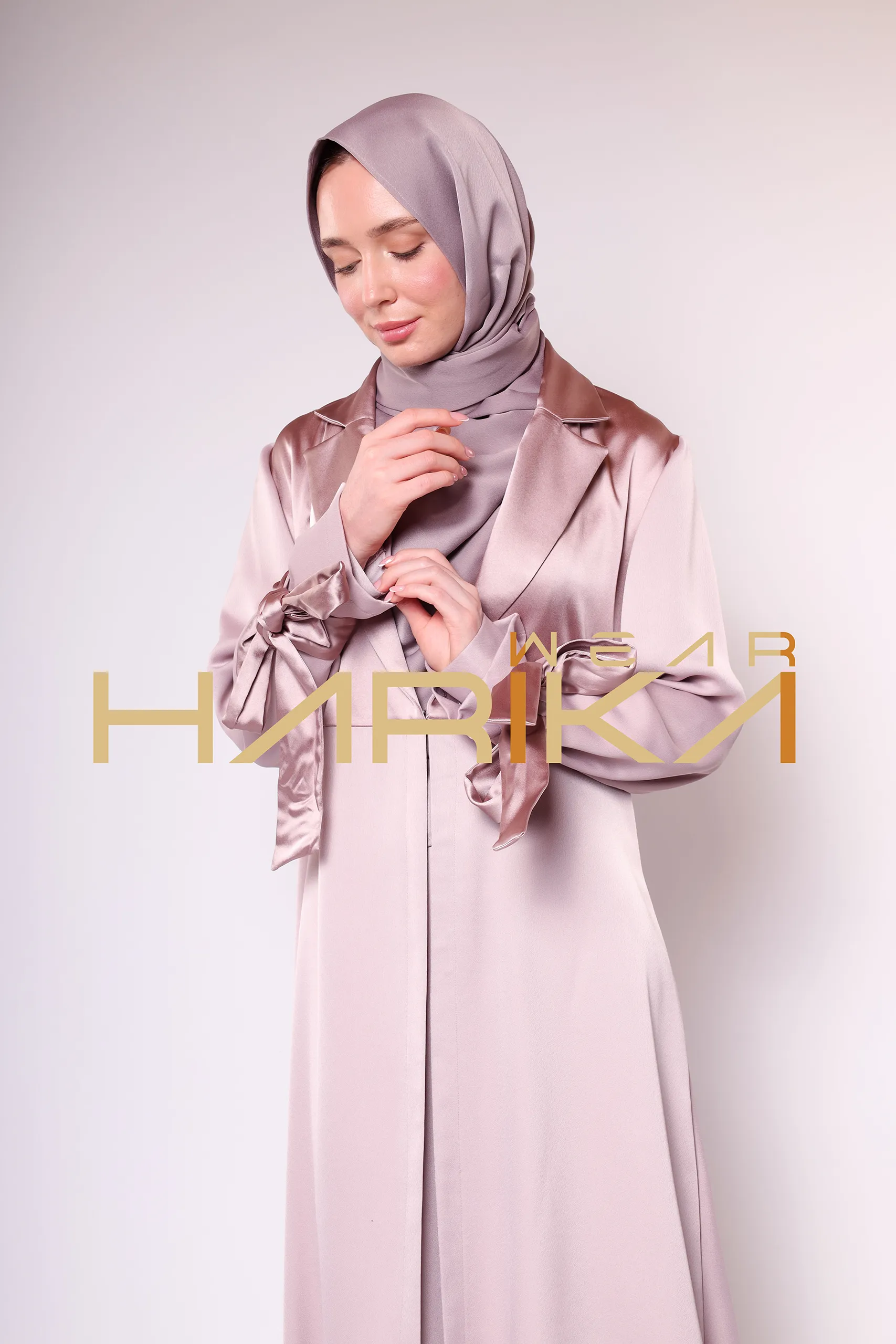 Soft Pink Jacket Abaya - Image 4