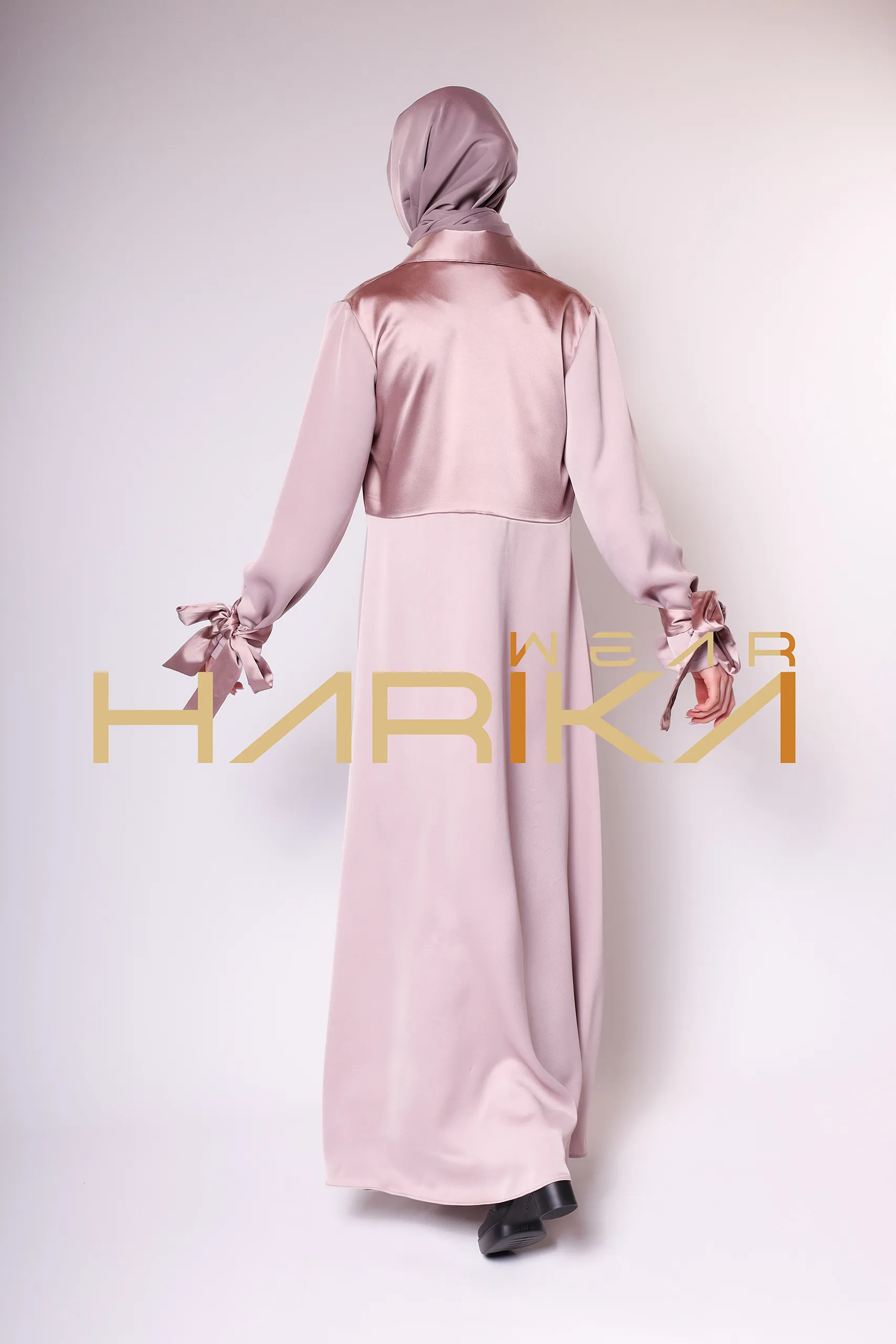 Soft Pink Jacket Abaya - Image 7