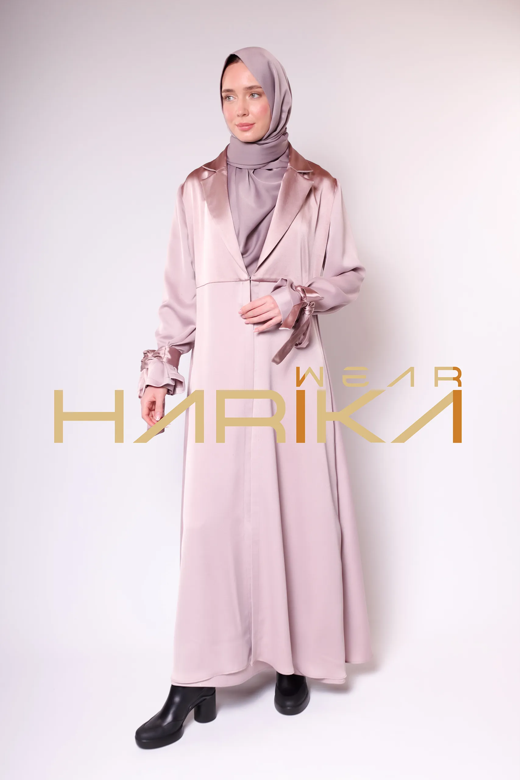 Soft Pink Jacket Abaya - Image 9