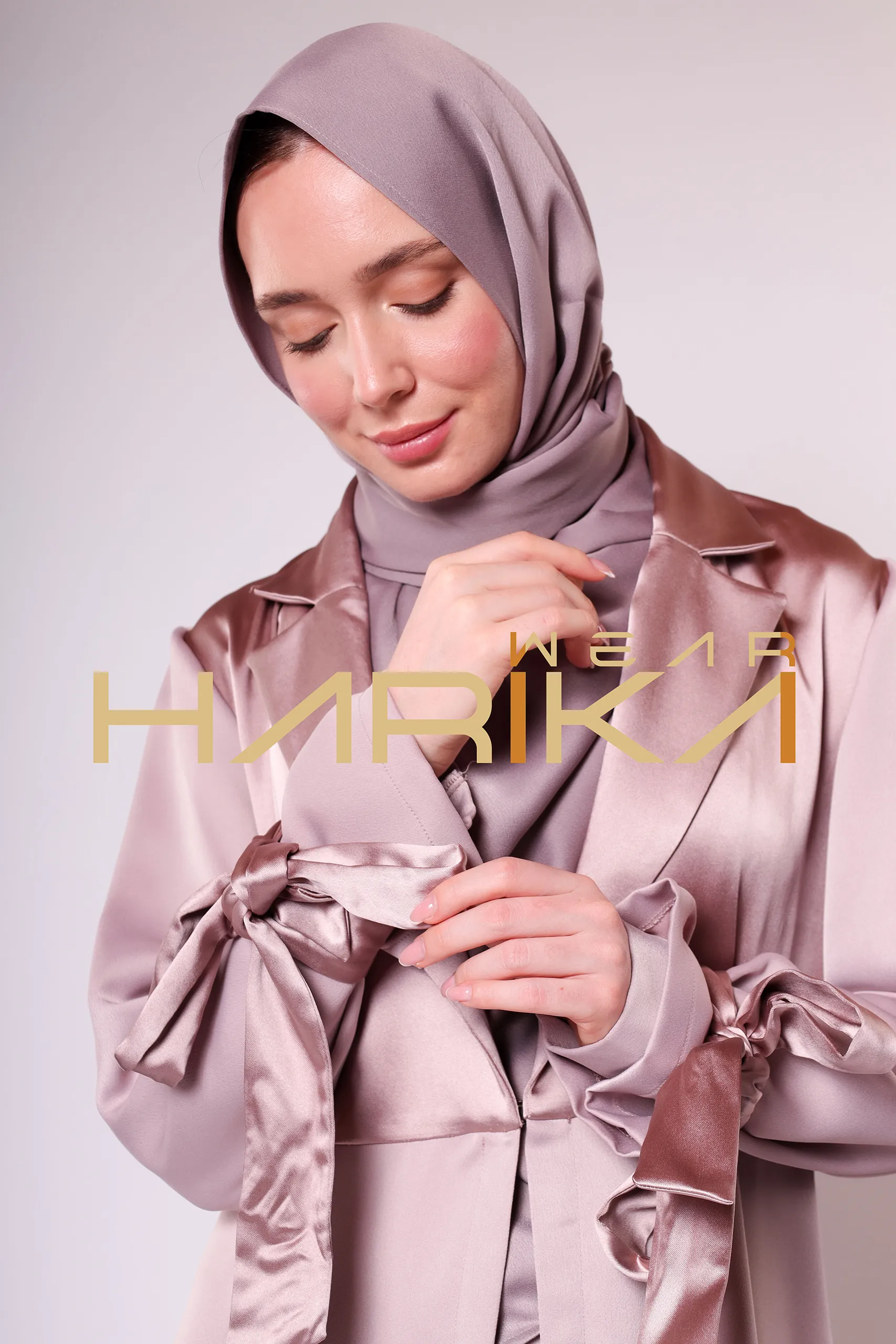 Soft Pink Jacket Abaya - Image 10