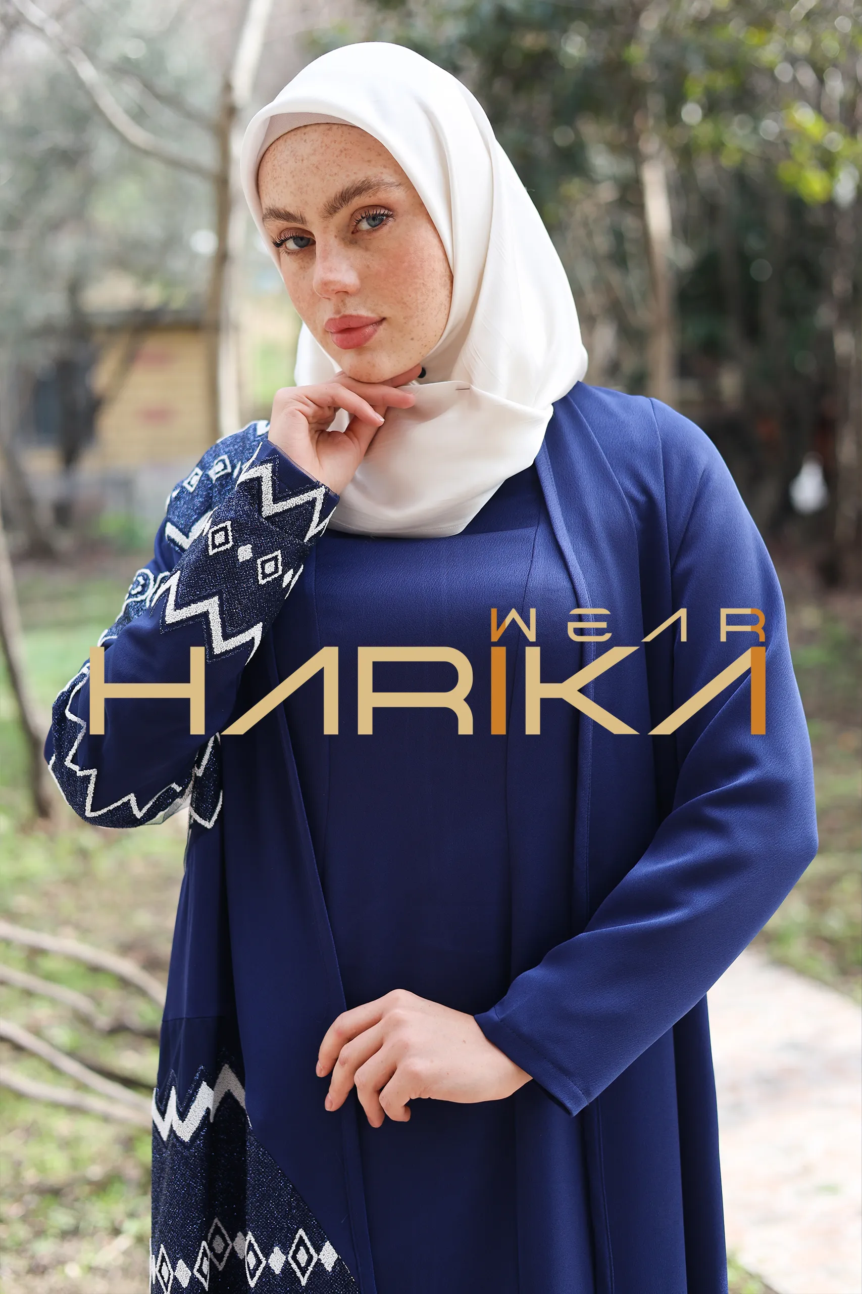 Evening Star Royal Embroidered Navy Blue 3 Piece Abaya Set (Abaya-dress and a belt) - Image 4