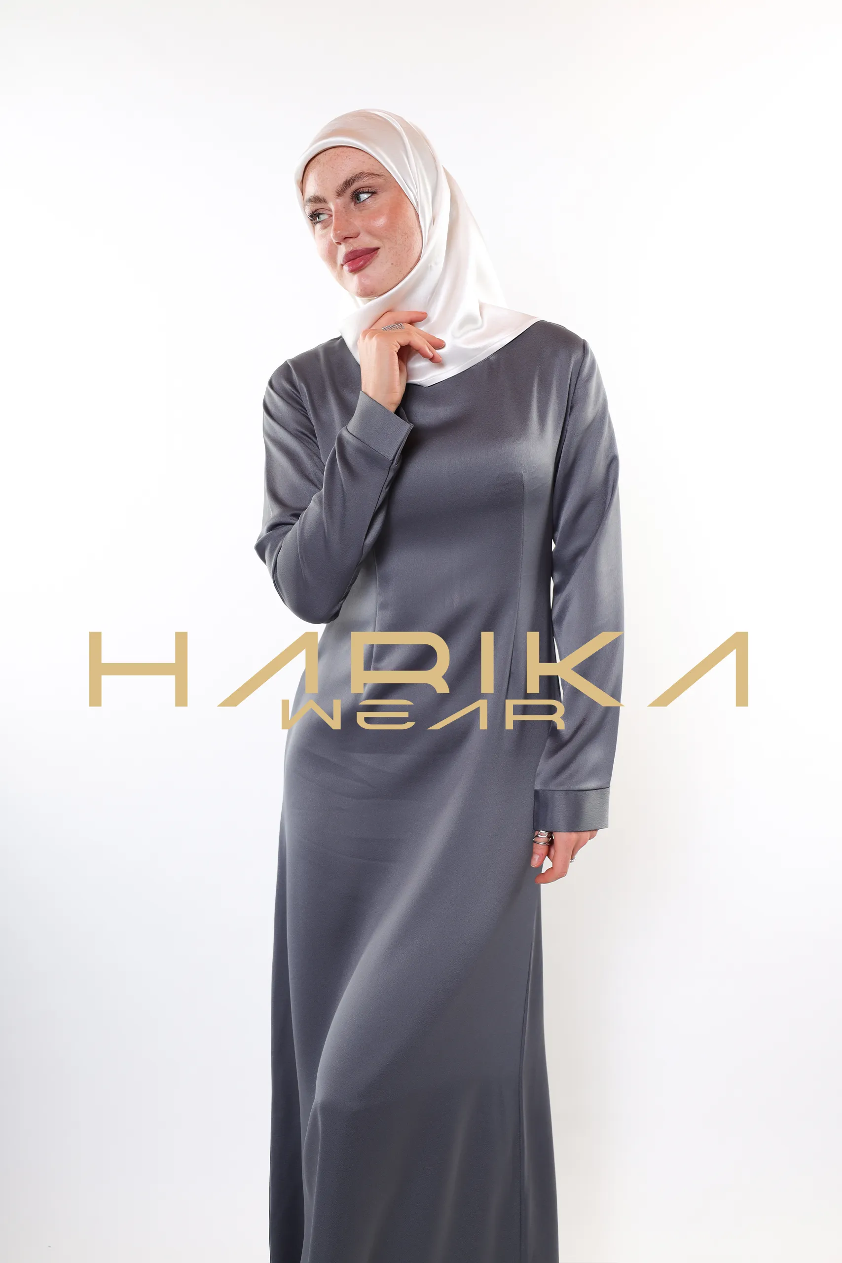 Elegant Crystals Embroidered Grey Abaya Set - Image 20