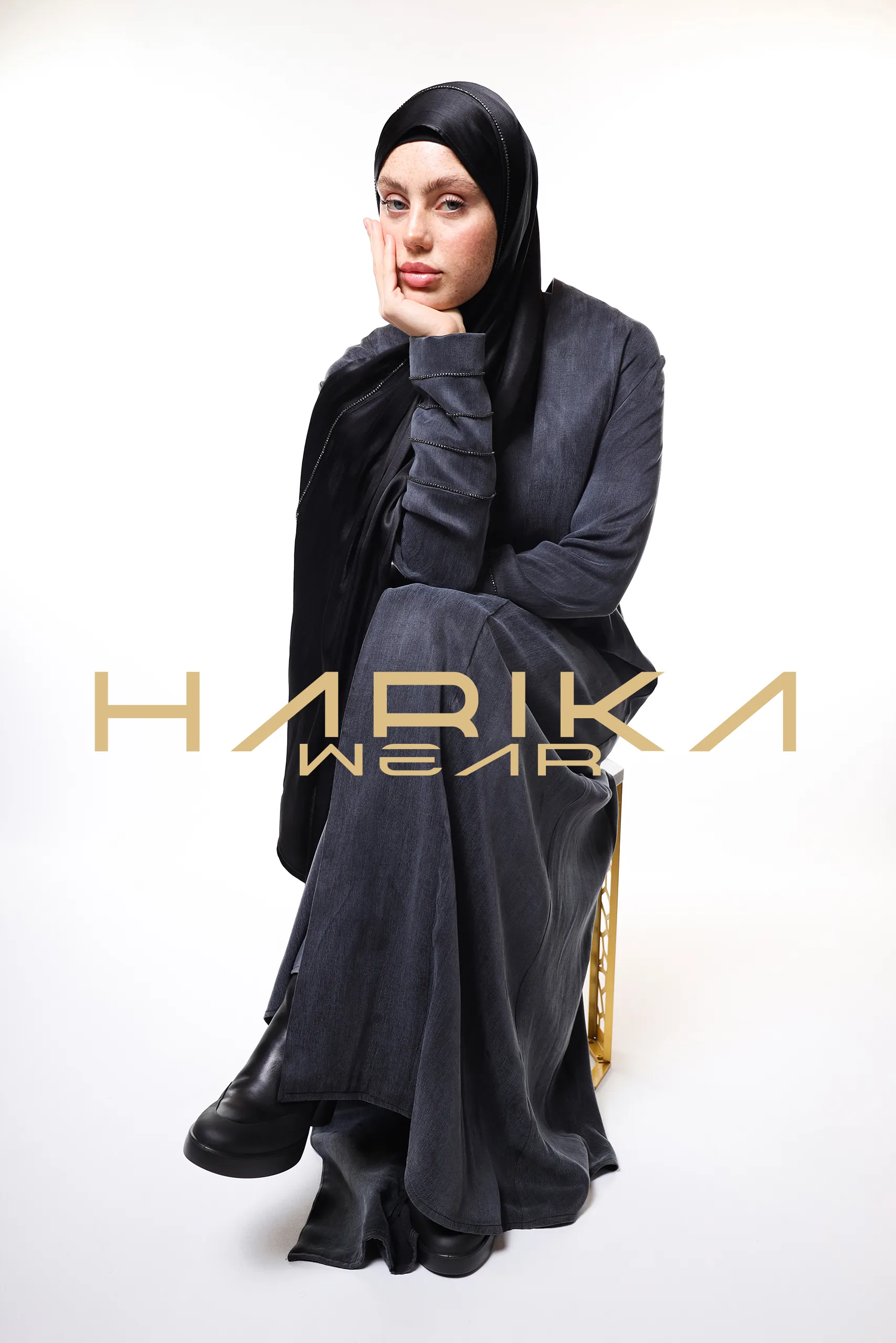 Black Cobra Fabric Abaya – Elegant and Comfortable Modest Outfit - Image 7