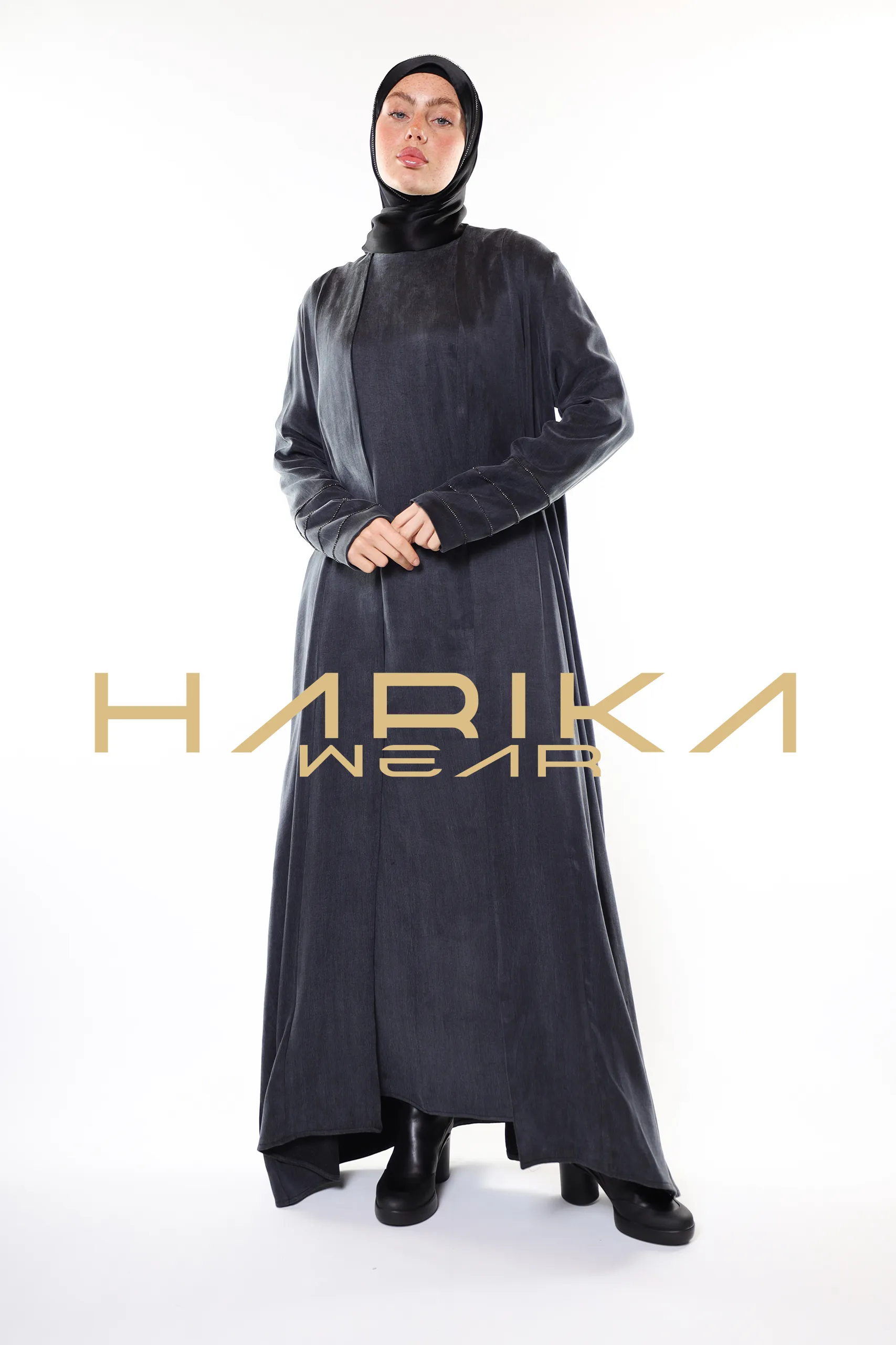 Black Cobra Fabric Abaya – Elegant and Comfortable Modest Outfit - Image 9