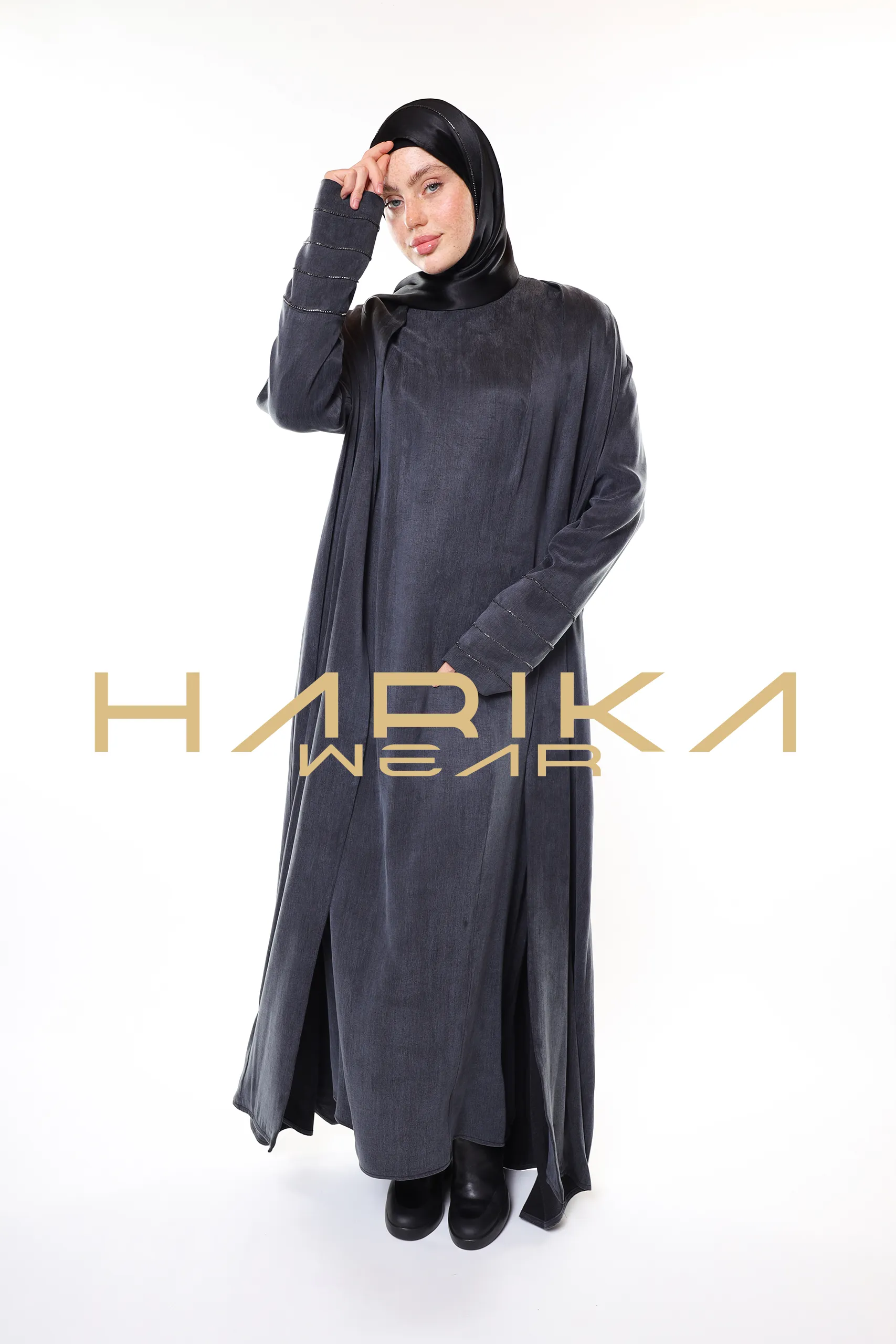 Black Cobra Fabric Abaya – Elegant and Comfortable Modest Outfit - Image 5